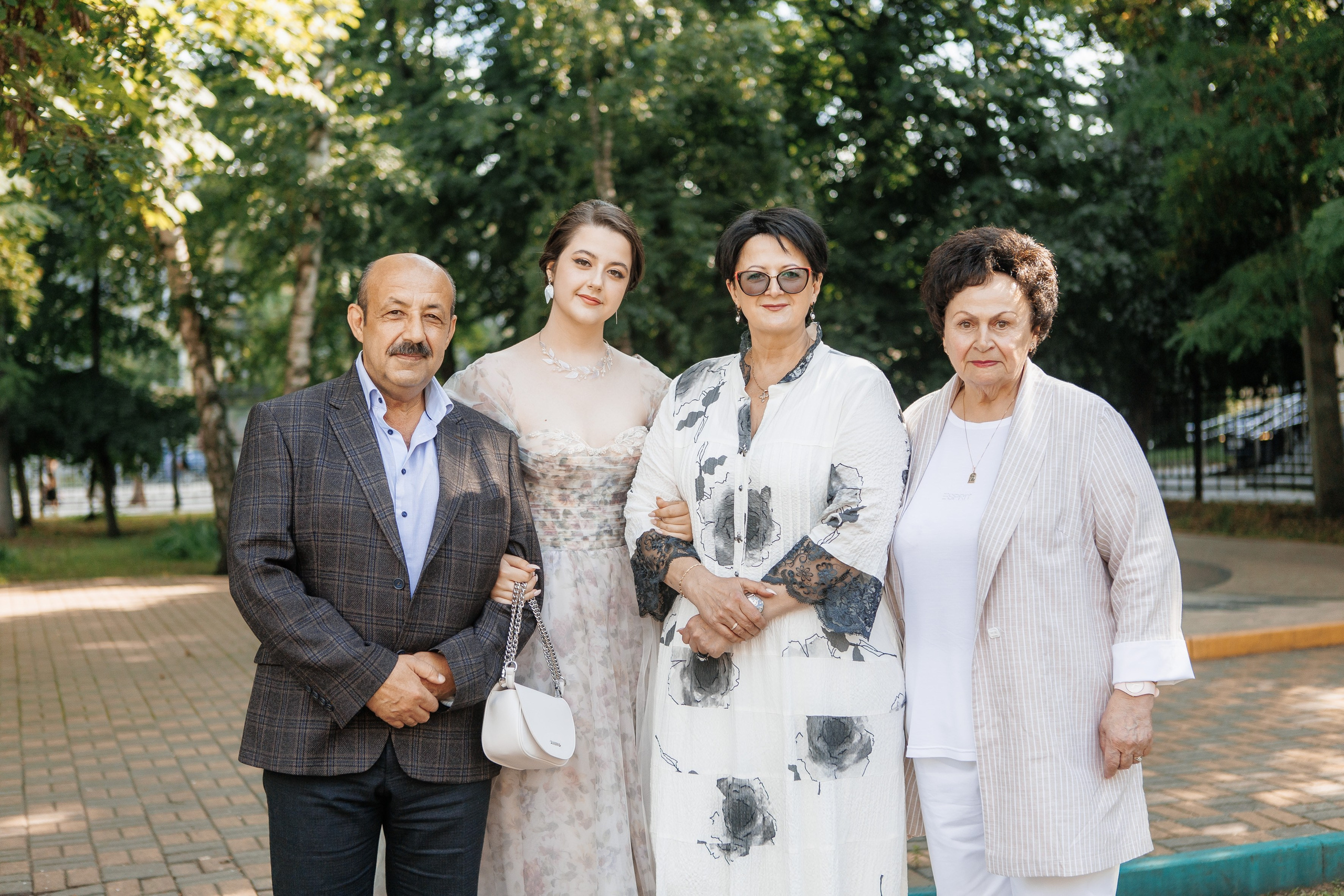 Выпускной Гимназия 12 2024 г. Свадебный и портретный Фотограф в Липецке Дмитрий Котюков