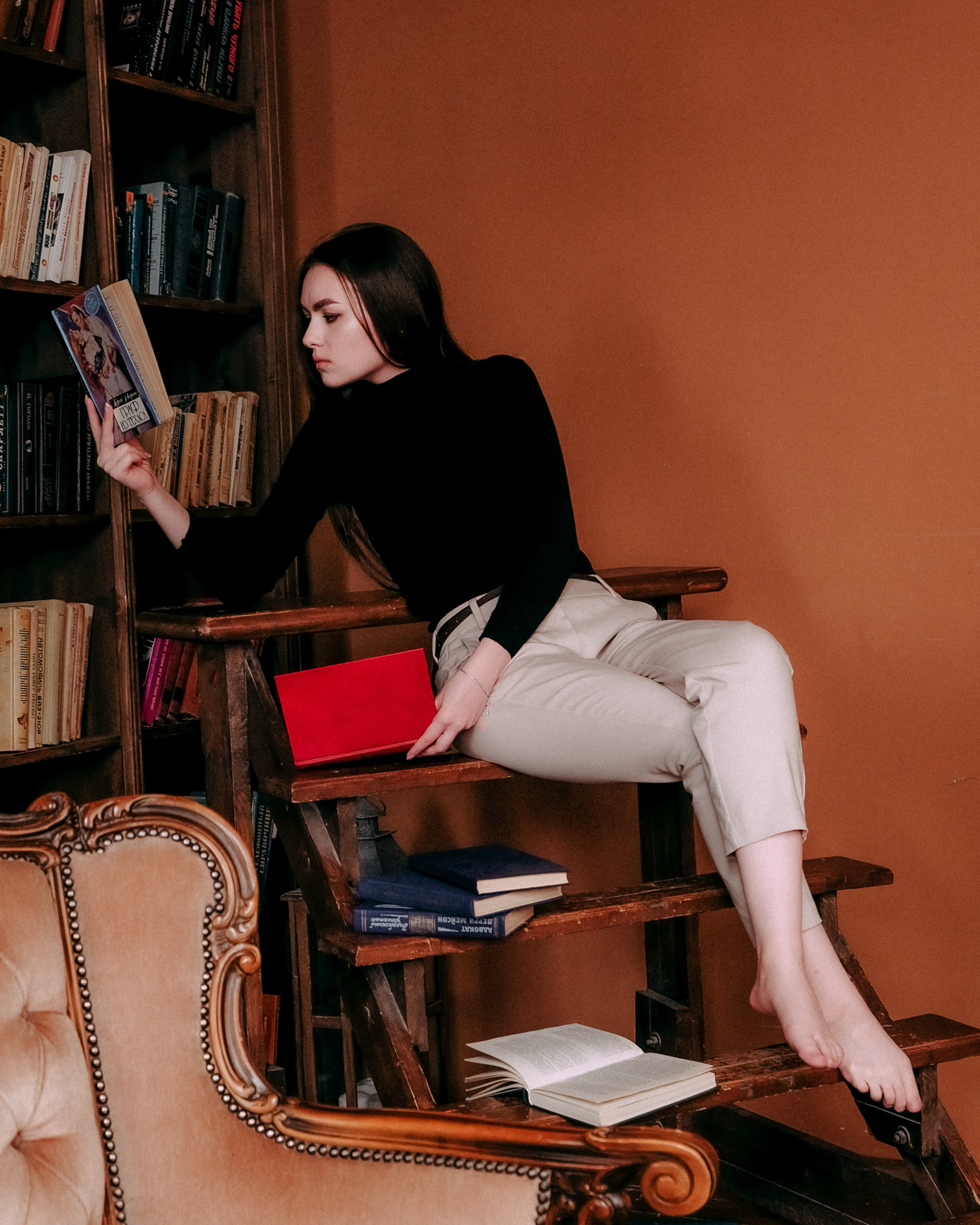 Софа. Ищем потаённое. Портретный и предметный фотограф в Санкт-Петербурге