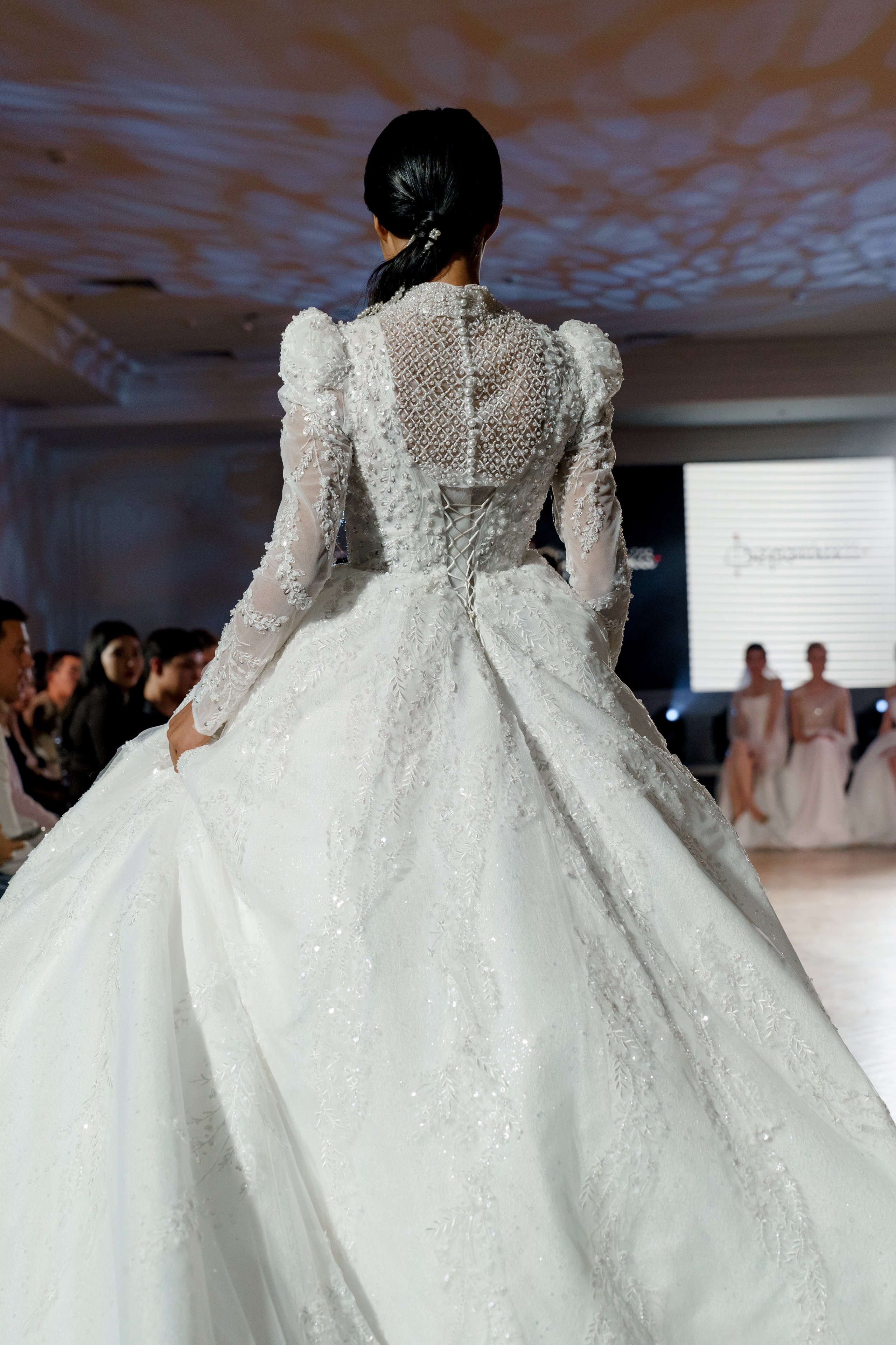 Выставка свадебных специалистов «Свадьба на 1000%». Свадебный фотограф в Санкт-Петербурге