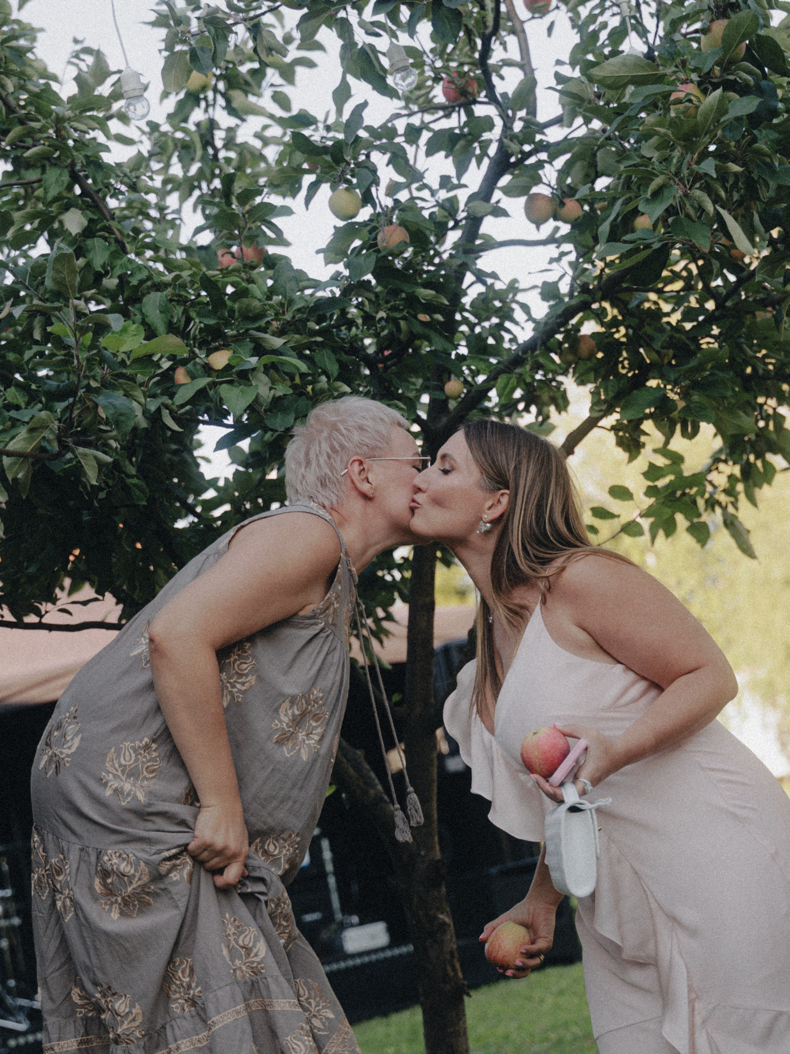 Арина и Максим. Эстетичный свадебный репортаж в любом городе страны