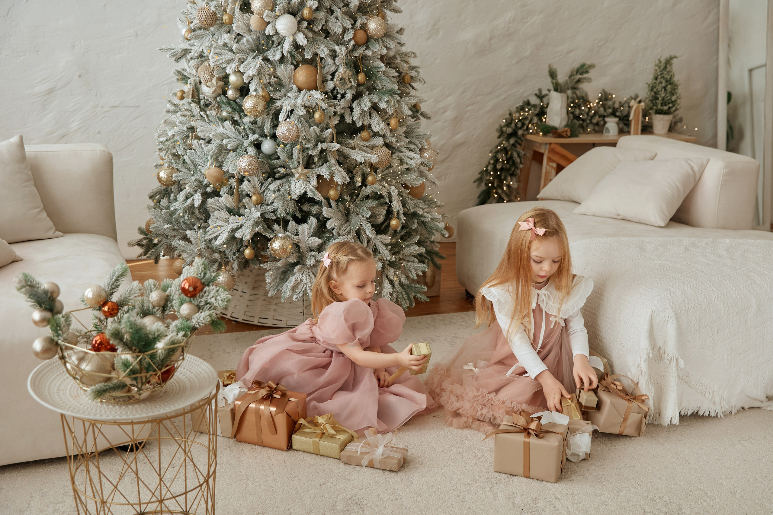 Полина с дочками. Фотограф женского портрета, беременности и материнства Харькова Елена