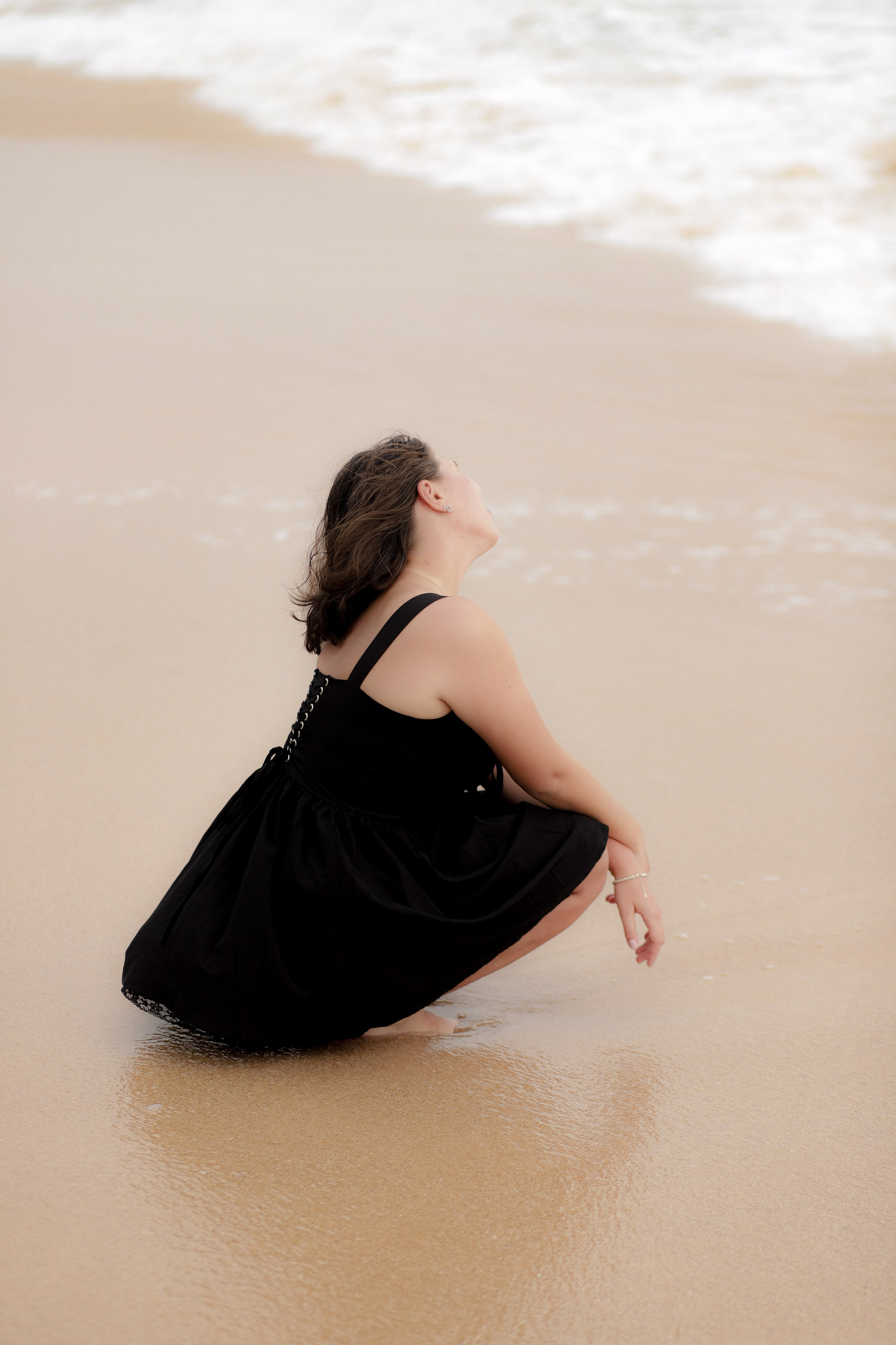 Фотосессия в Хиккадуве: романтичные кадры среди камней и волн. Фотограф на Шри-Ланке