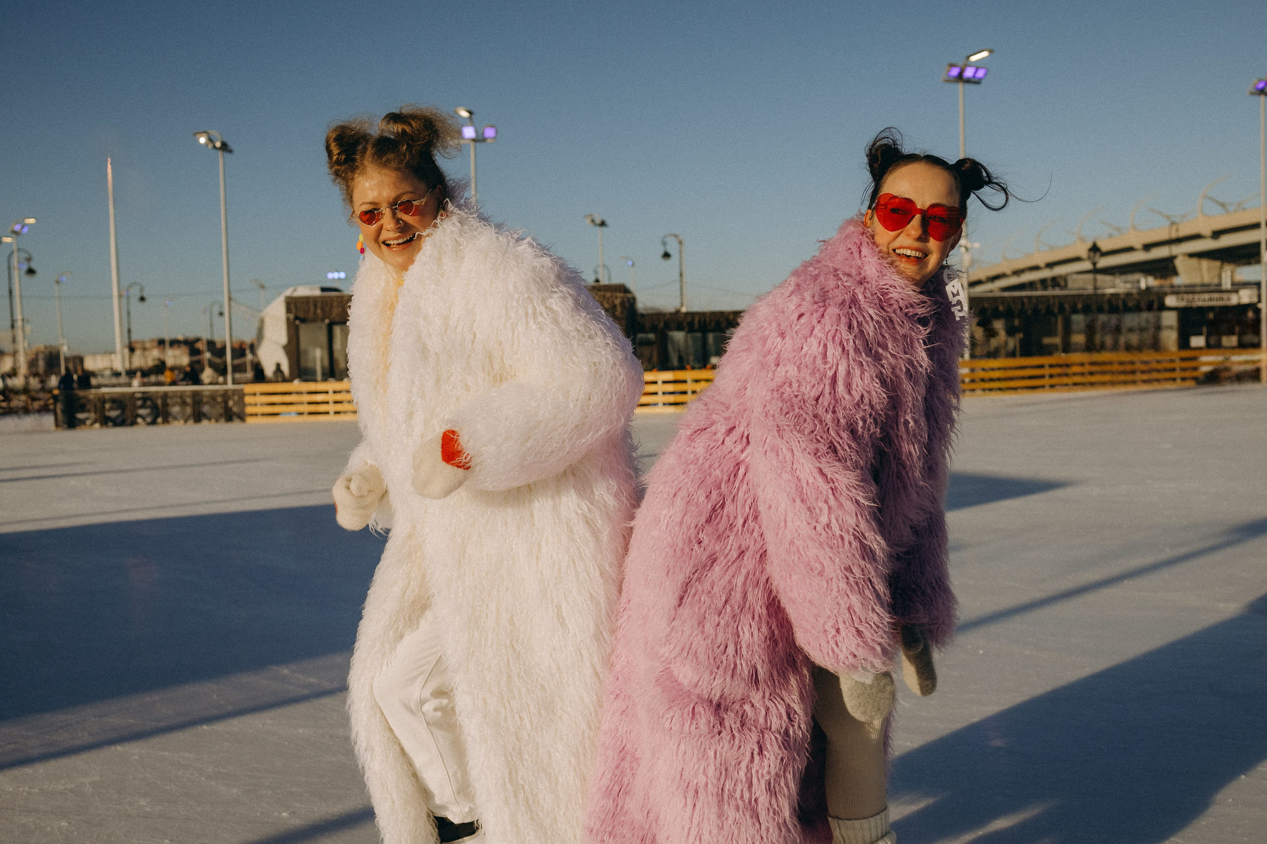 Катя, Арина. Главная