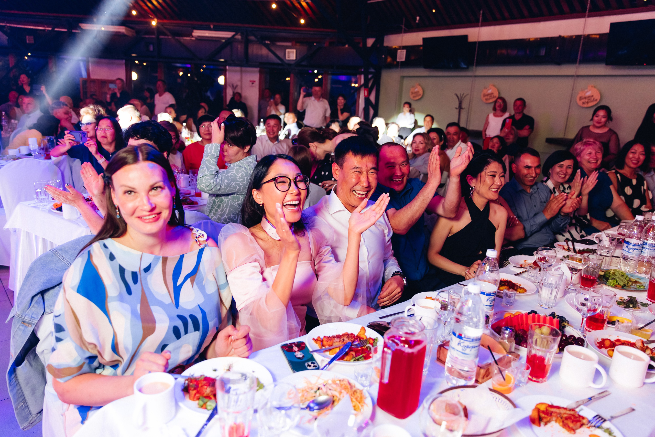 Выпускной вечер. 49 школа. Баран на корове. Свадебный и семейный фотограф в Улан-Удэ
