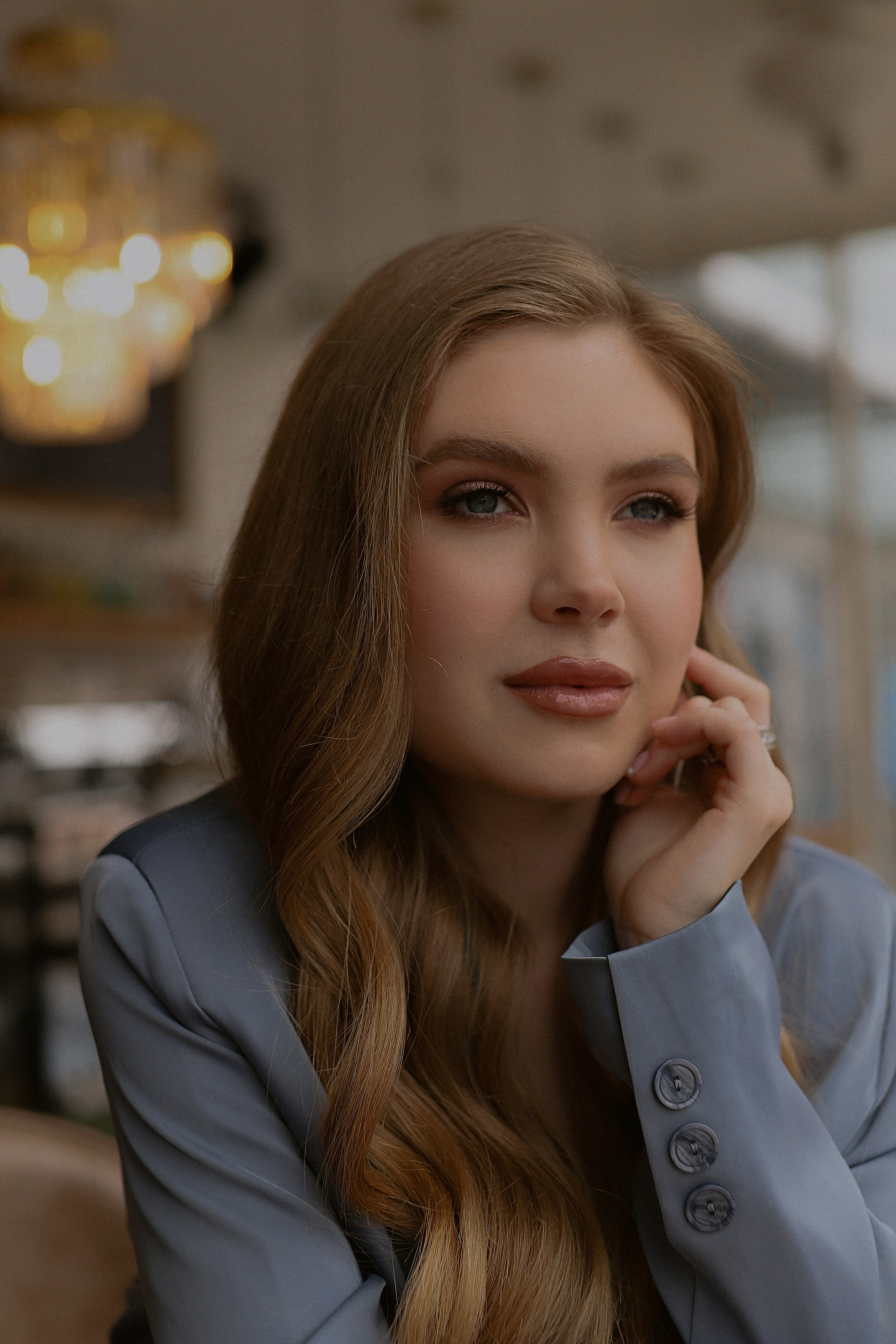 Елизавета, съемка в кофейне