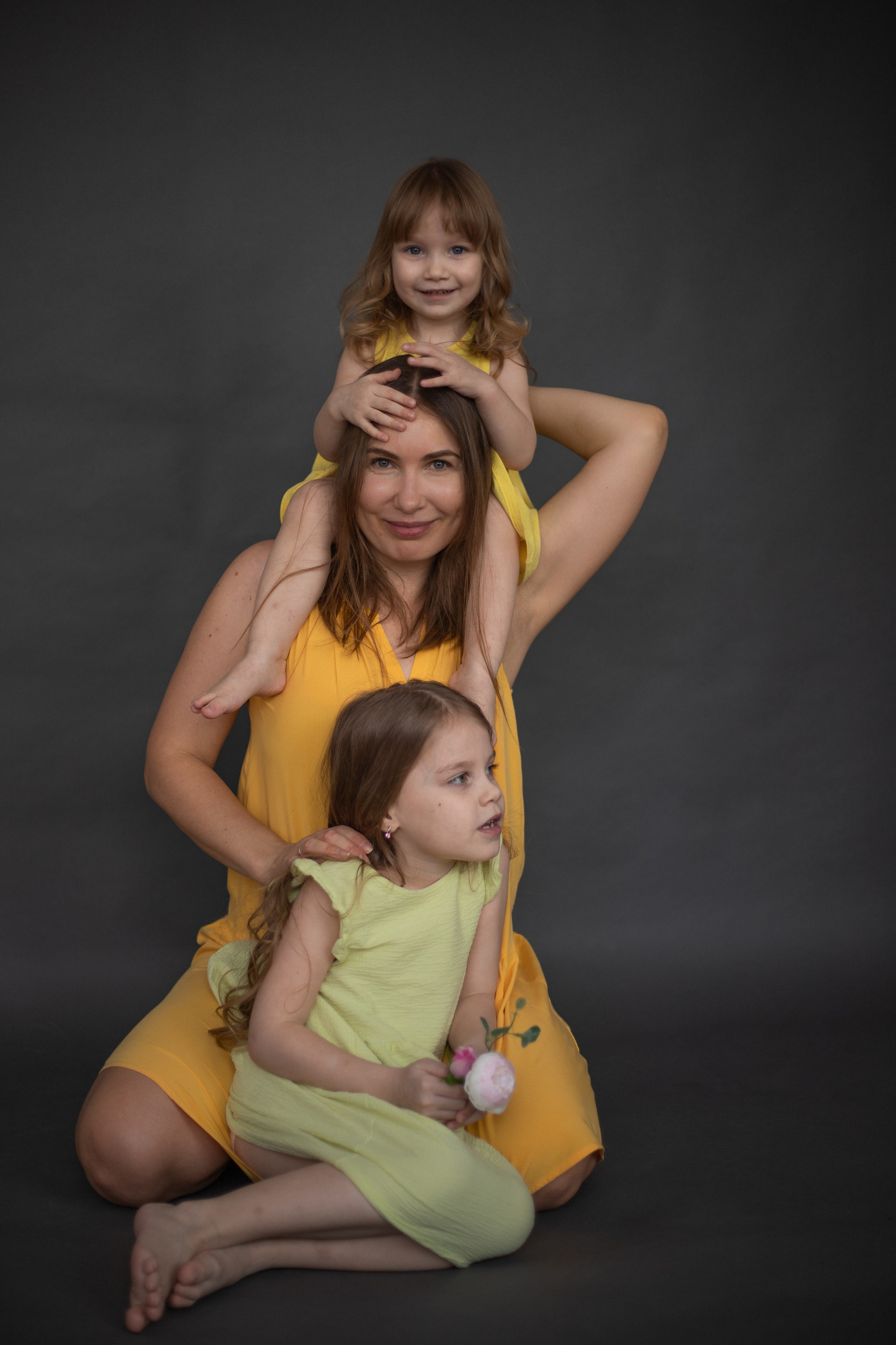 Семейная фотосессия - Красивые девчонки весной. Семейный и женский фотограф Кемерово Мария Степ