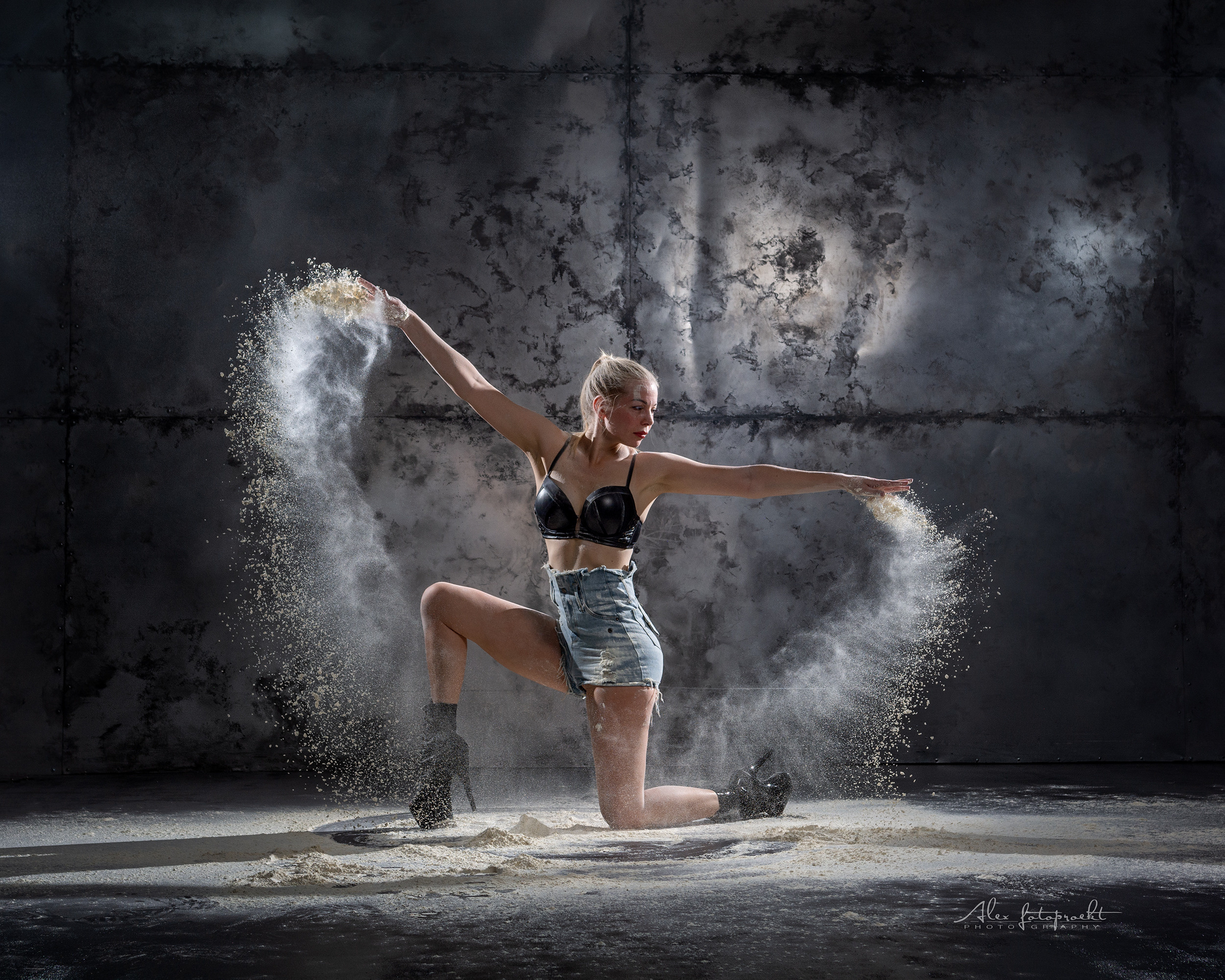 Разное. Fitness, PoleDance и Nude-art фотограф в Новосибирске Александр Коркин