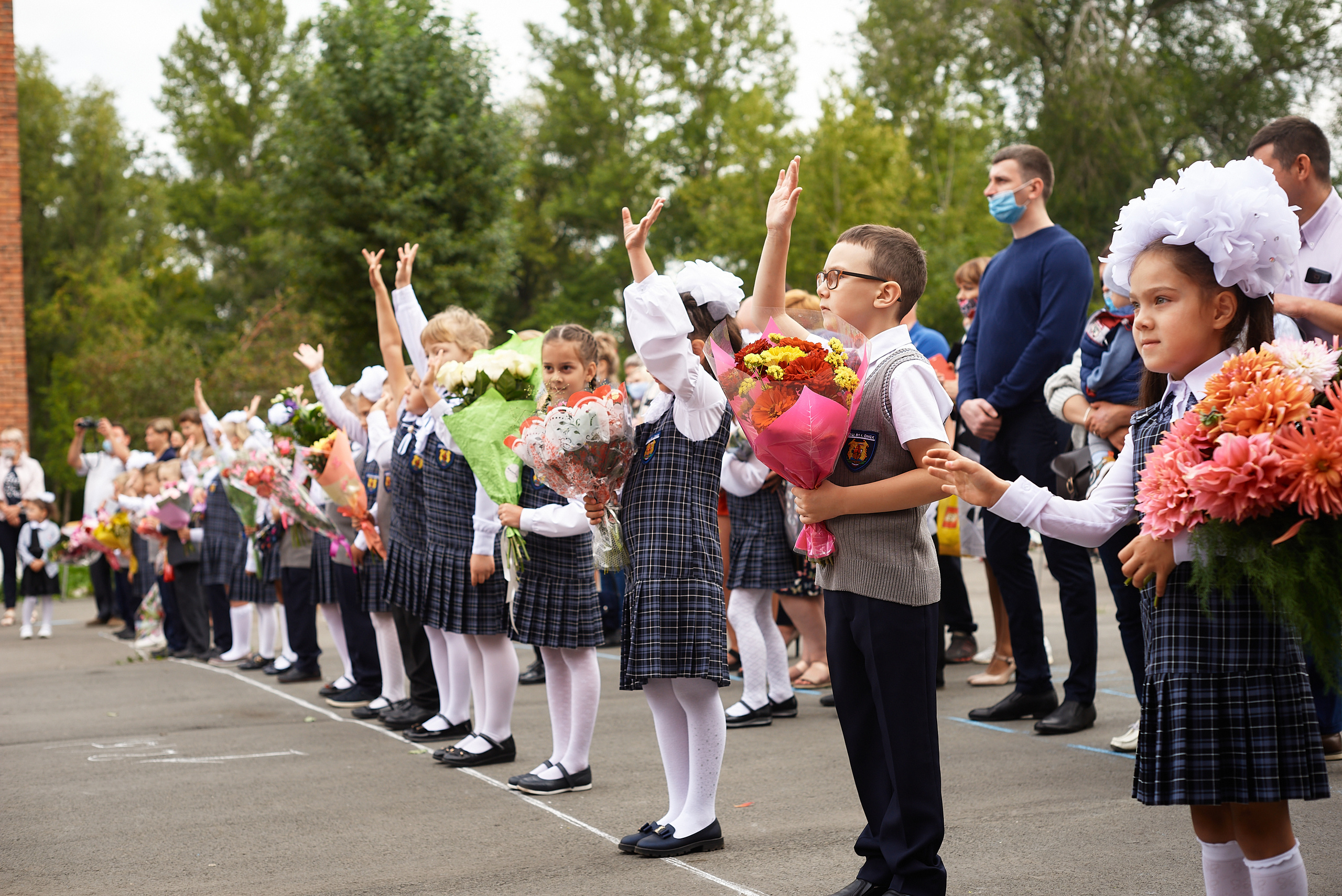 Фотосъёмка 1 сентября | Школьный фотограф День знаний. Артём Савиных — профессиональный фотограф в Москве | Репортажи, свадьбы, портреты