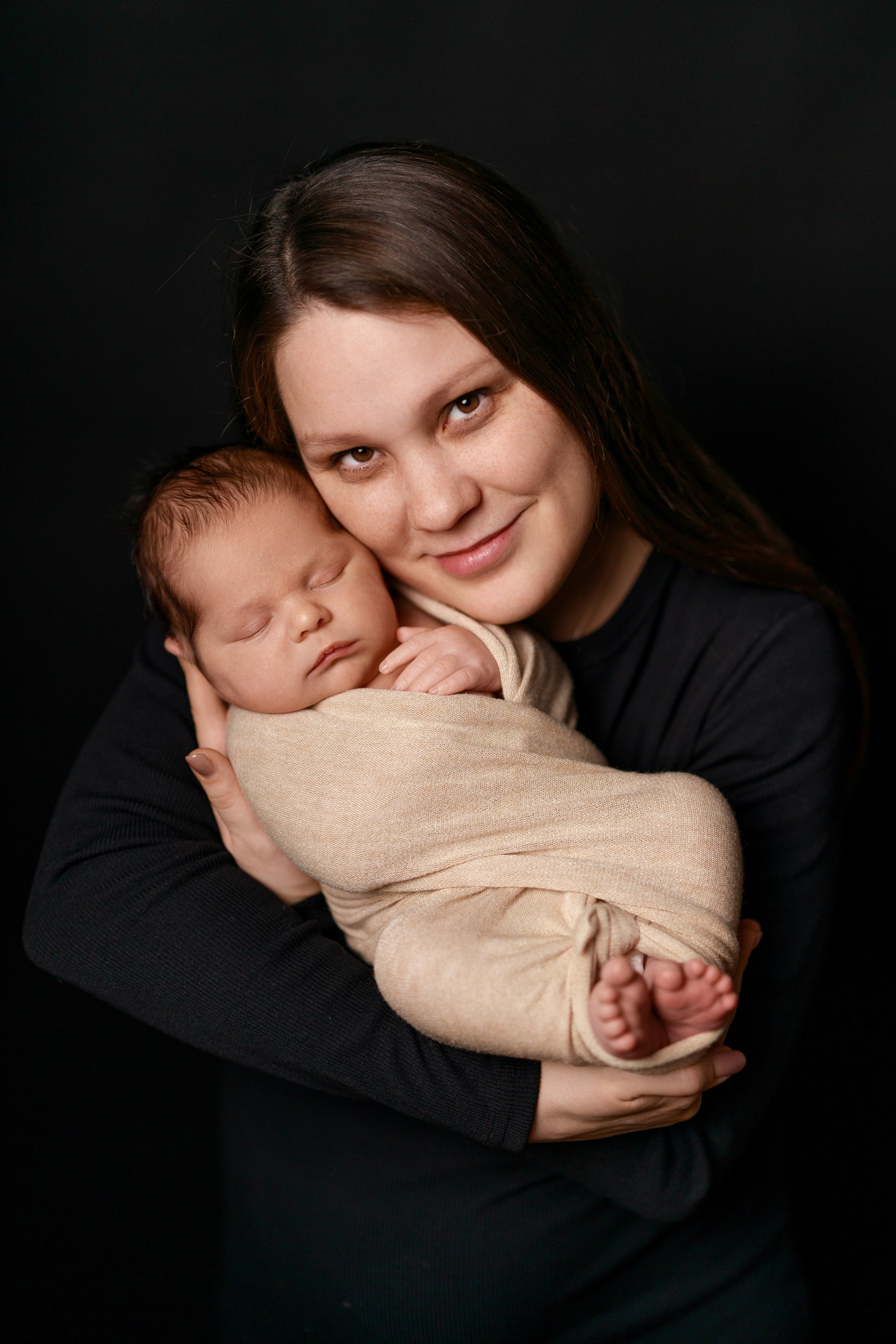 Ньюборн фотосессии в Старом Осколе. Фотостудия для новорожденных в Старом Осколе Гильфановых Юрия и Ольги