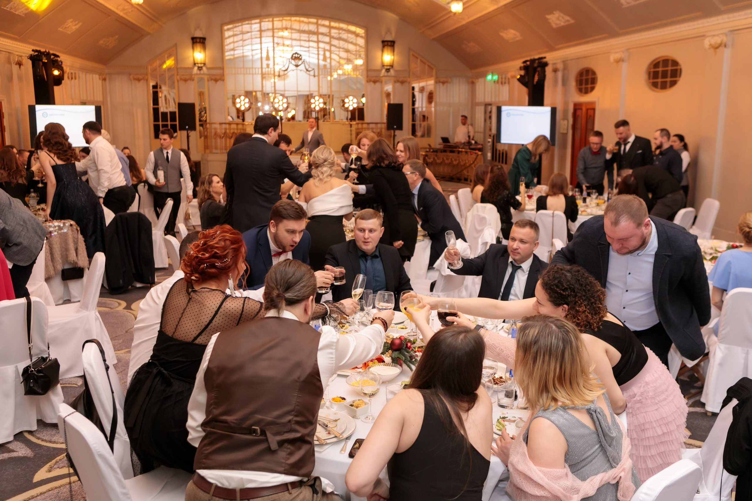 Корпоративы. Брук Артём