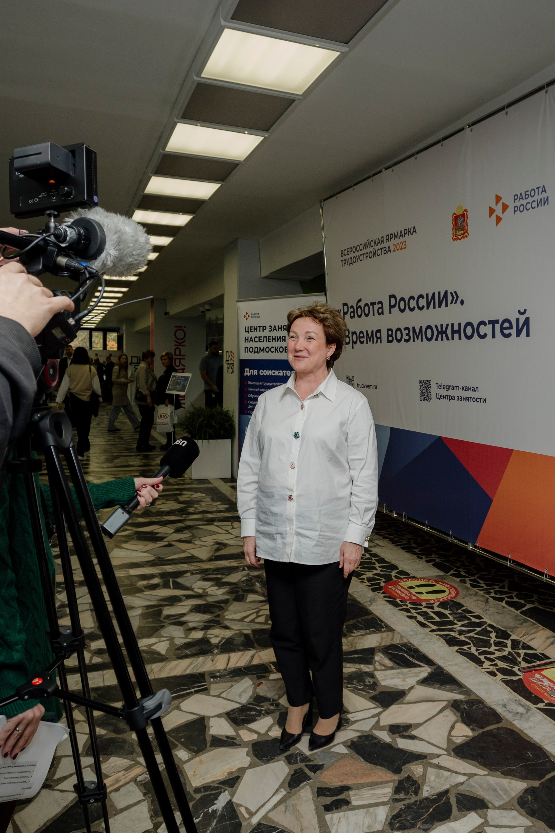 Ярмарка вакансий. Деловая и Бизнес съемка в  Москве Инесса Грушко