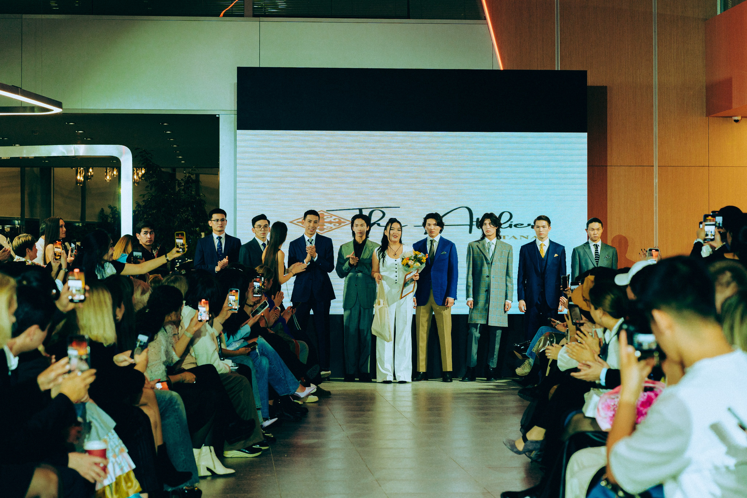 Fashion Show Allur. Репортажный фотограф в Астане — Диана Калтаева, портретный фотограф