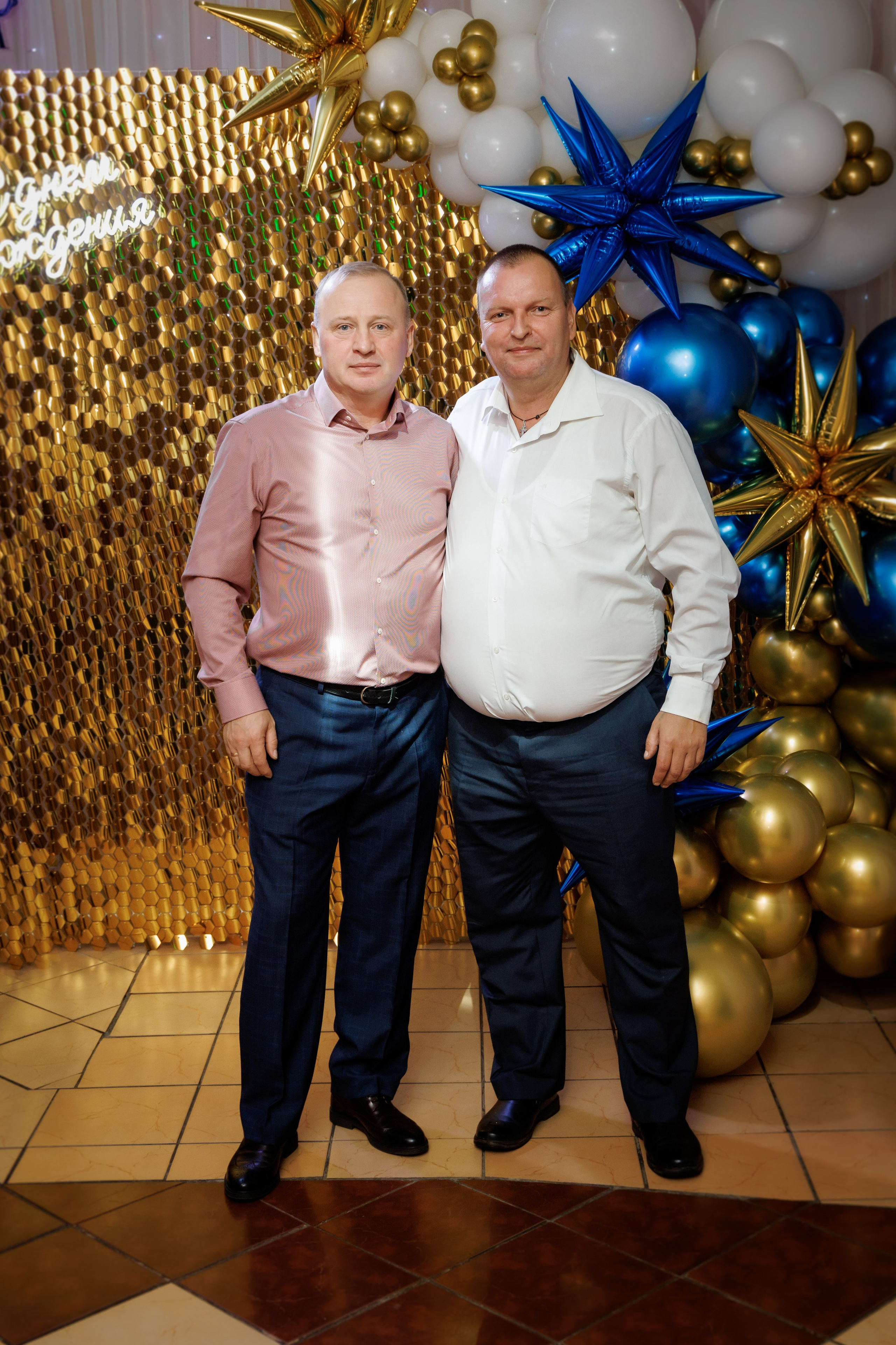 Юбилей Николаю в кафе Зеркальное, г. Сясьстрой. Свадебный и семейный фотограф в г. Волхов Алексей Кочерыжкин