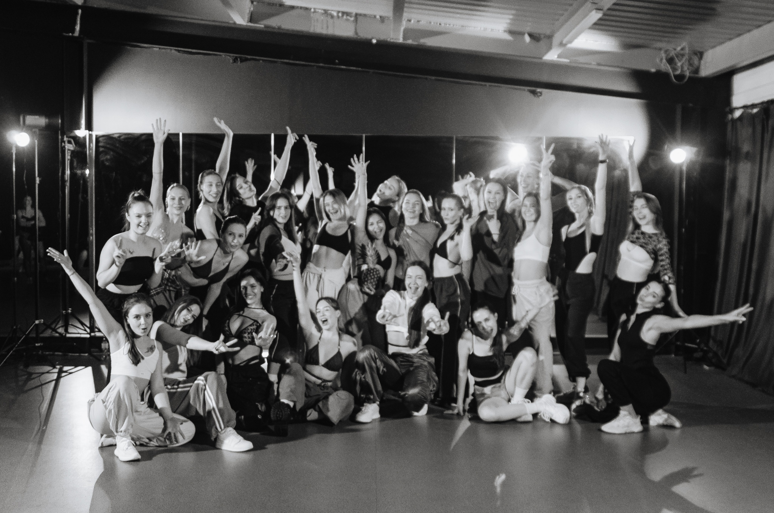 Мастер-классы по High Heels/Girly hip-hop от Оксаны ATTA. Денисова Аля — фотограф для парных съемок и индивидуальных историй в Барнауле