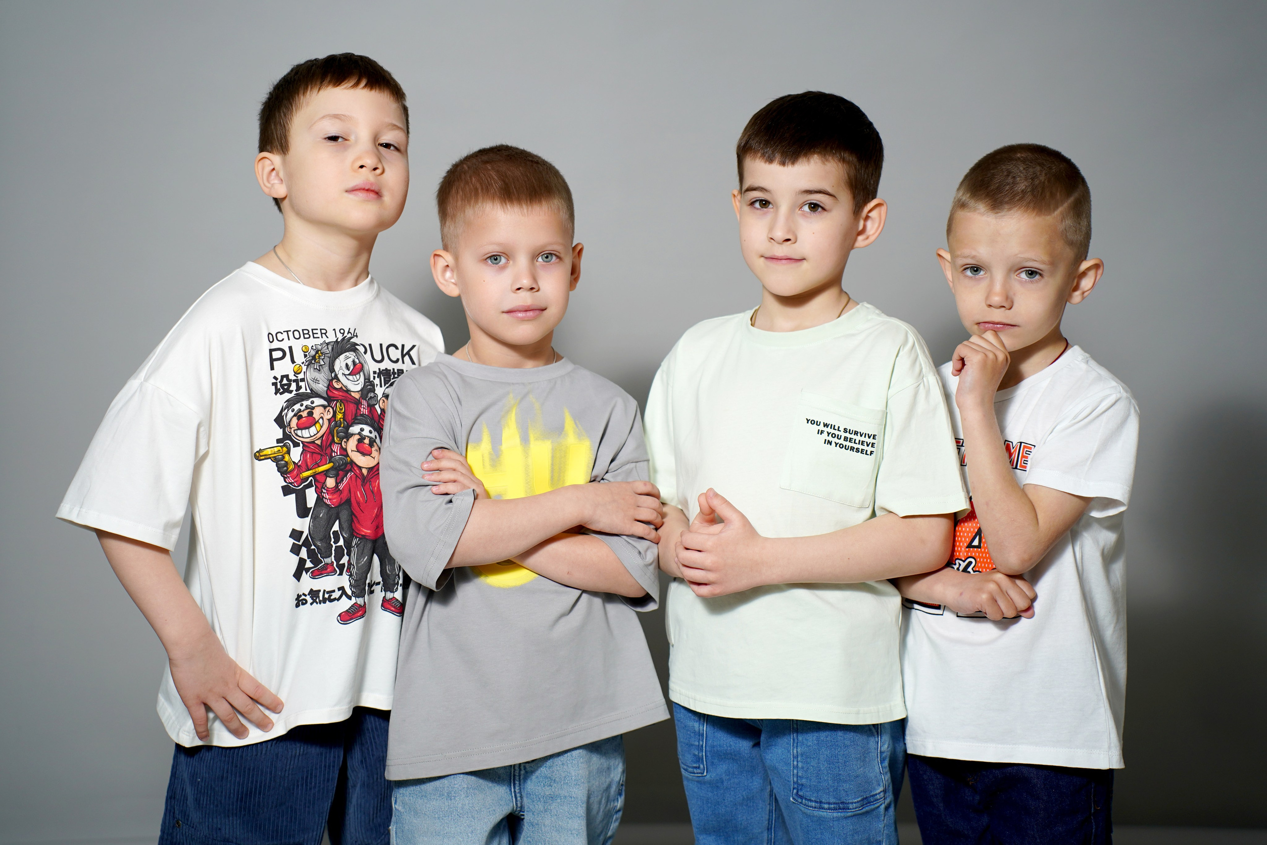 Мелкие группы. MEMENTO.Выпускные альбомы, школьные, юбилейные и другие книги. Ростов-на-Дону