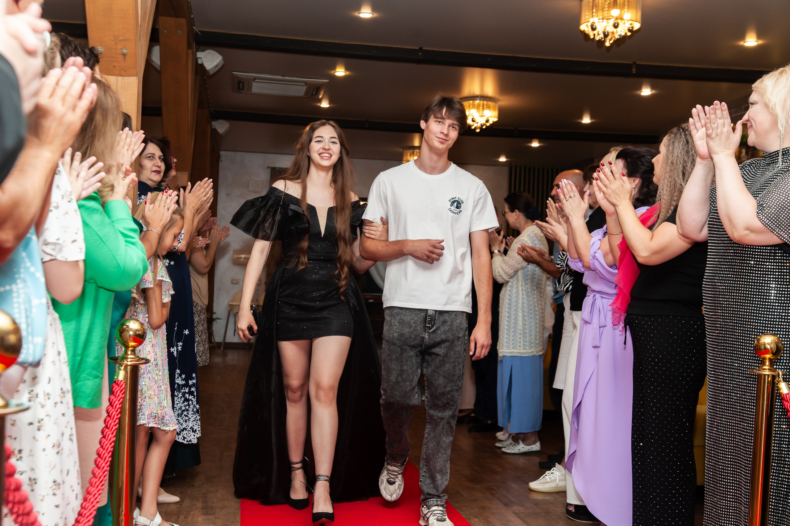 Выпускной МАОУ СОШ № 17 им. Эдуарда Есаяна. Свадебный и семейный фотограф Денис Лукьянов в Краснодаре, Краснодарском крае и Республике Крым