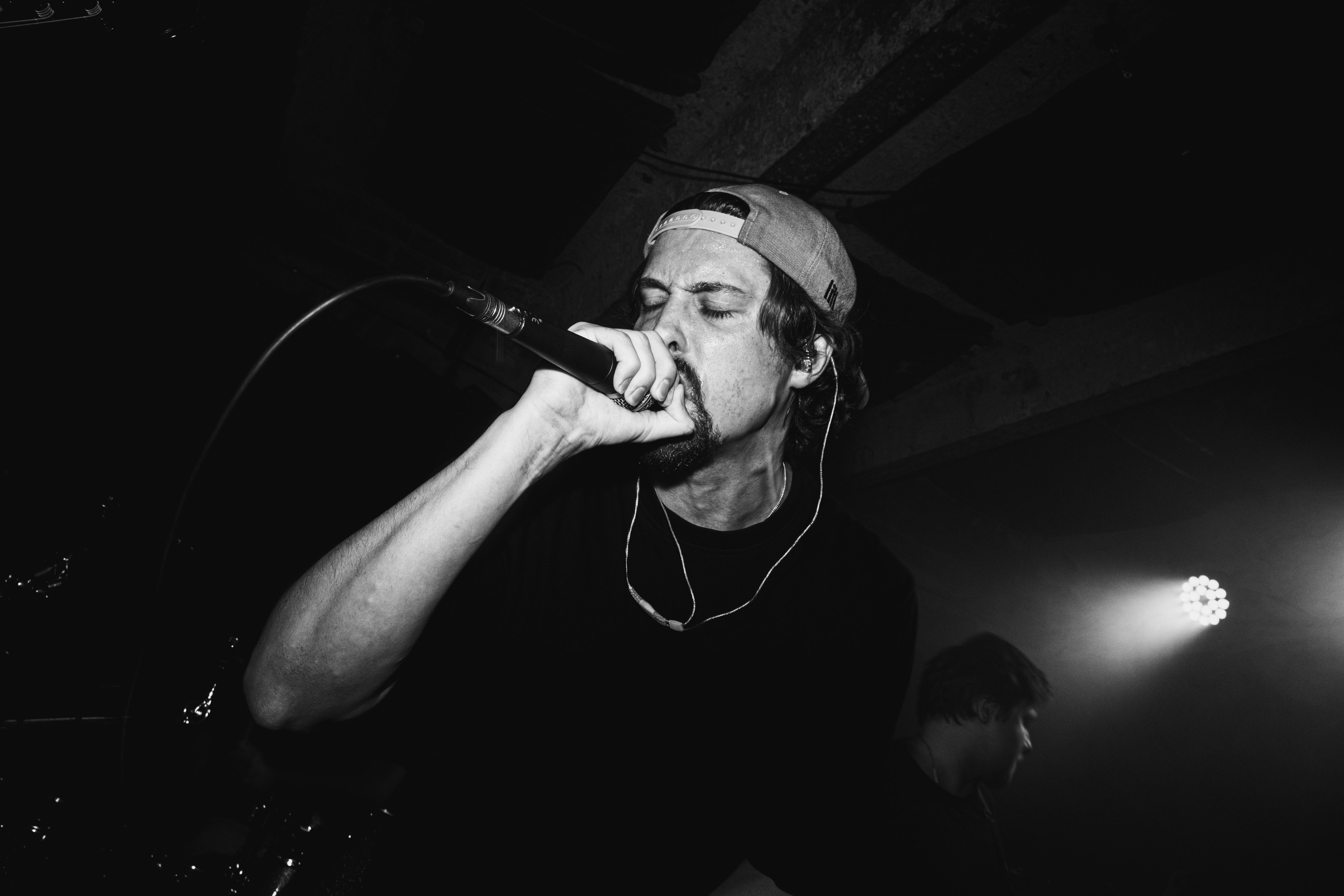 Laugar & Шумы Штормовых Широт & Пожары На Дальнем Севере 11.10.2025. Репортажный фотограф в Москве Legiodot