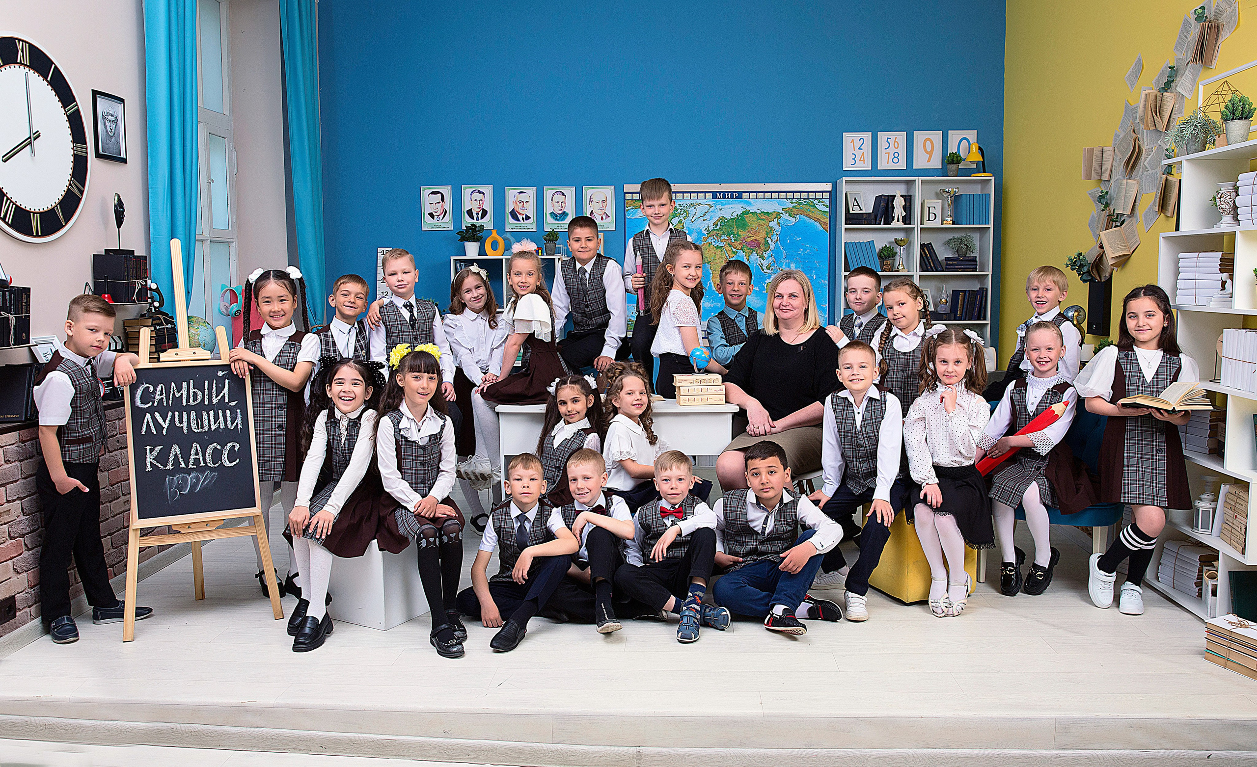 Выпускные фотосессии. Детский школьный фотограф в Кемерово Зиновьева Екатерина