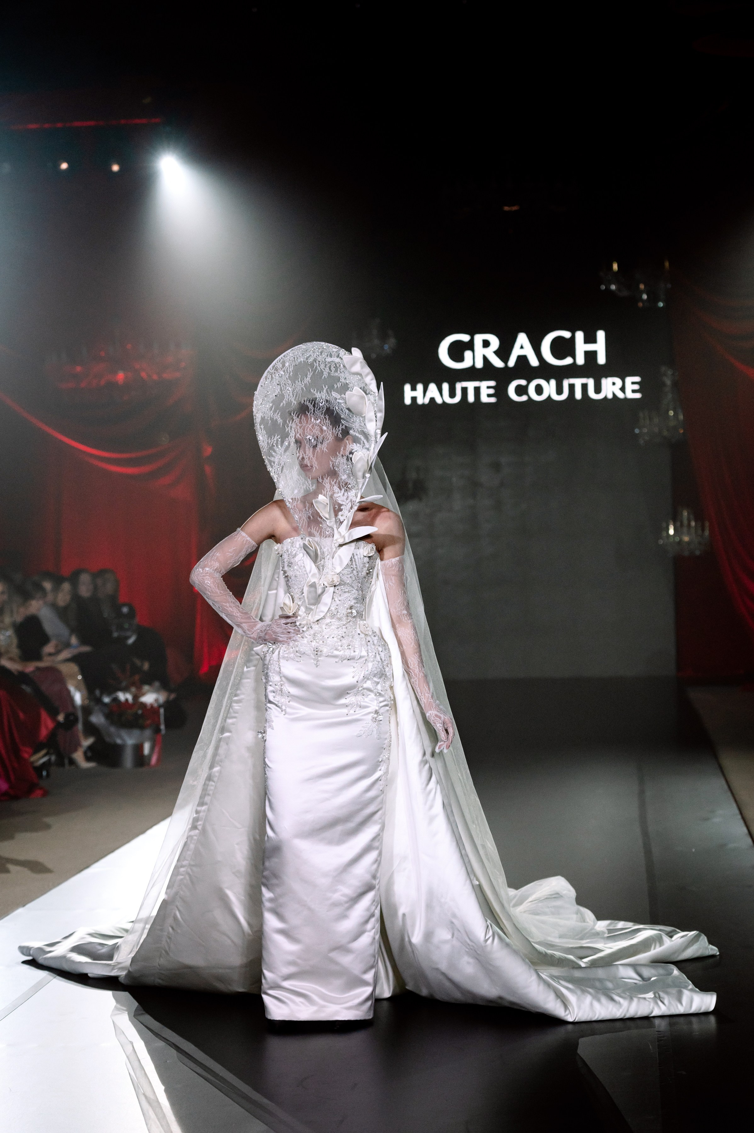 Модный показ от GRACH Haute Couture. Фотограф в сочи Свадебный фотограф Сочи