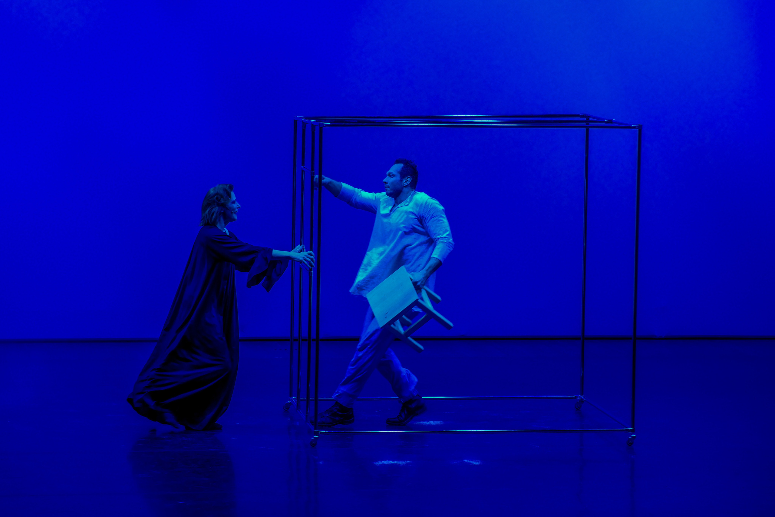 Театр И-Он, Люди и мыши. Семейный и детский фотограф Антон Зорин