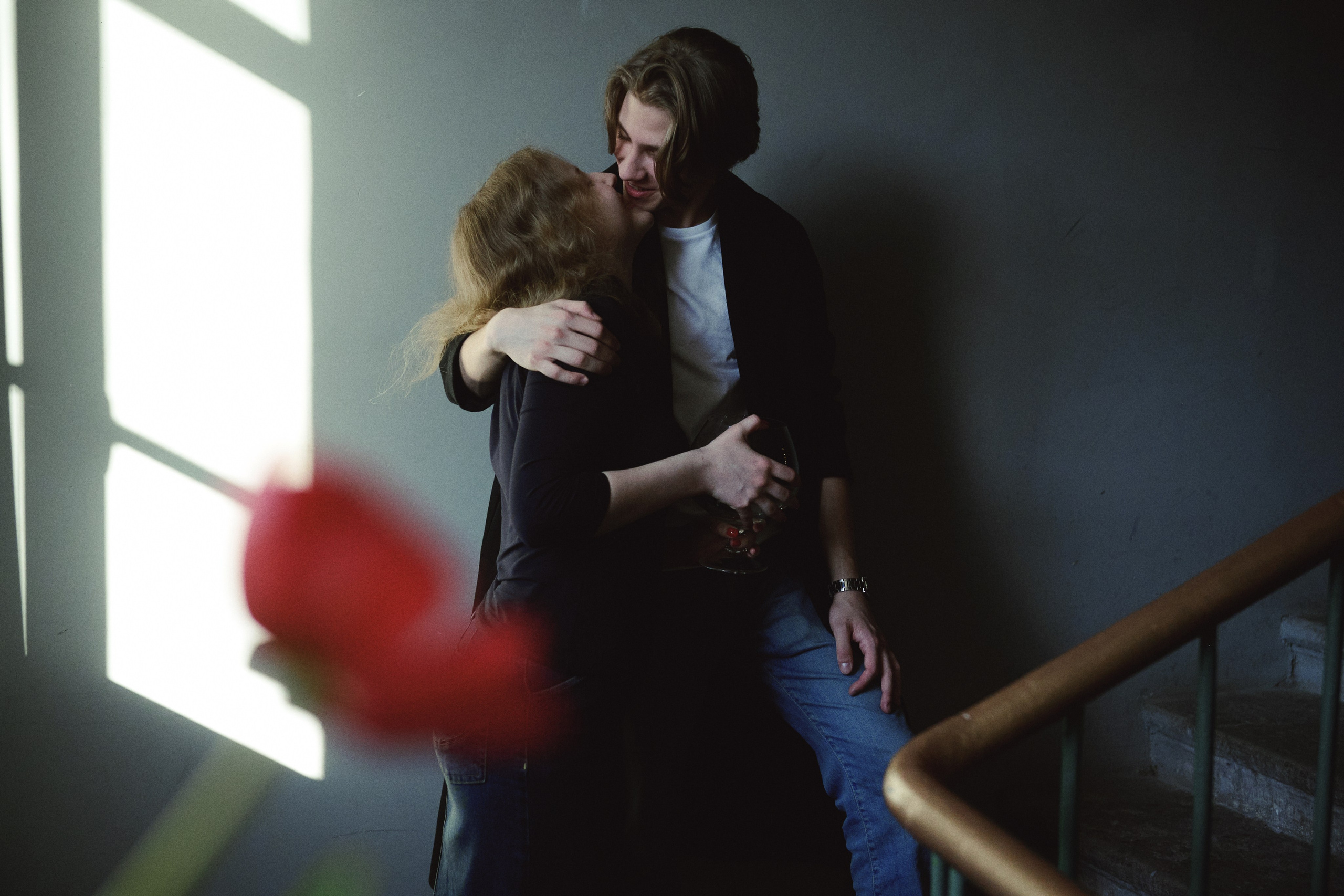 День рождения в Питерской парадной. May the numbers guide us