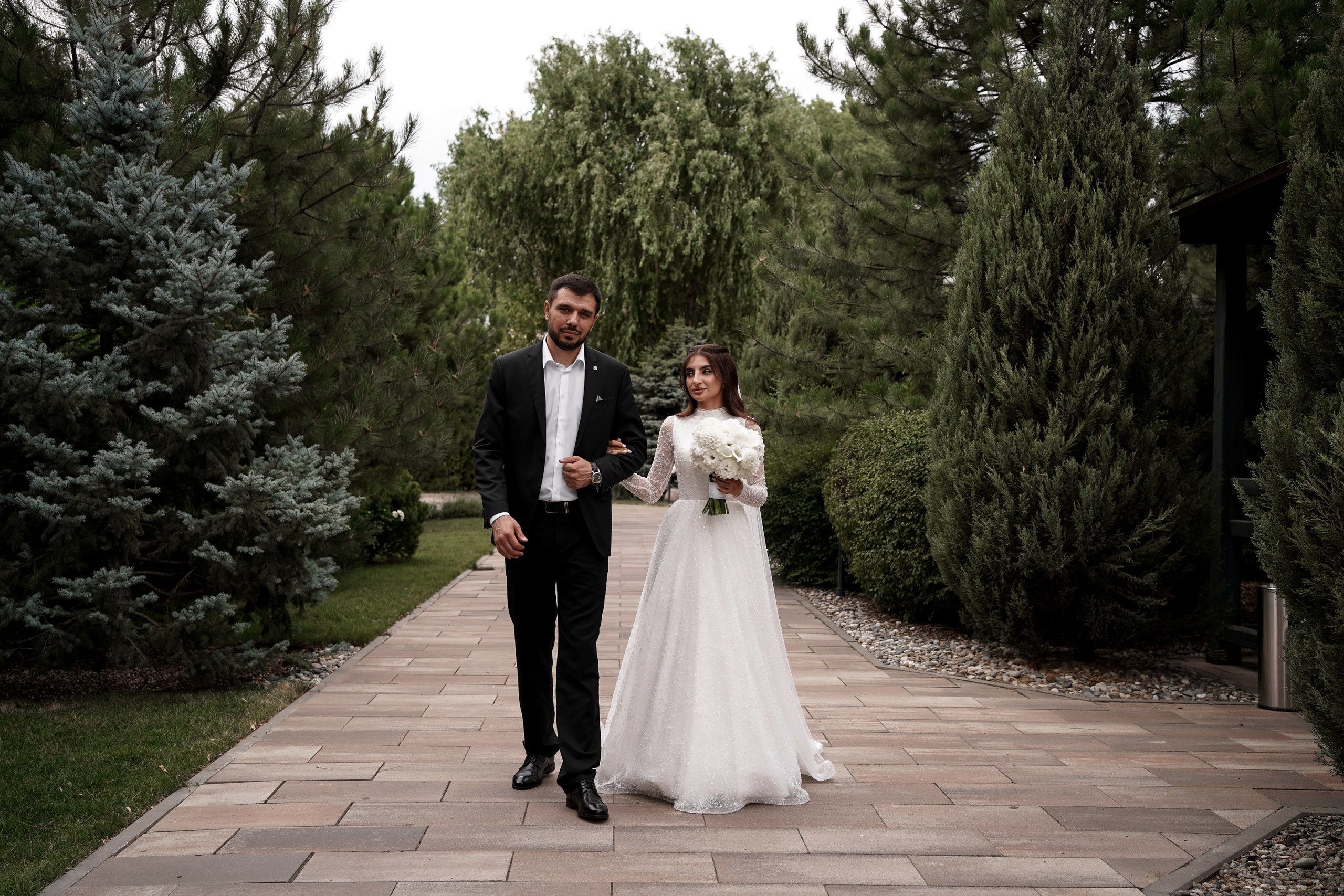 Свадебная фотосессия в отеле «Графский парк». Фотограф Ростов-на-Дону. Абдул и Фируза. Свадебный фотограф в Ростове-на-Дону. Таинство Крещения и Венчания, семейные фотосессии. Алёна Чёботова