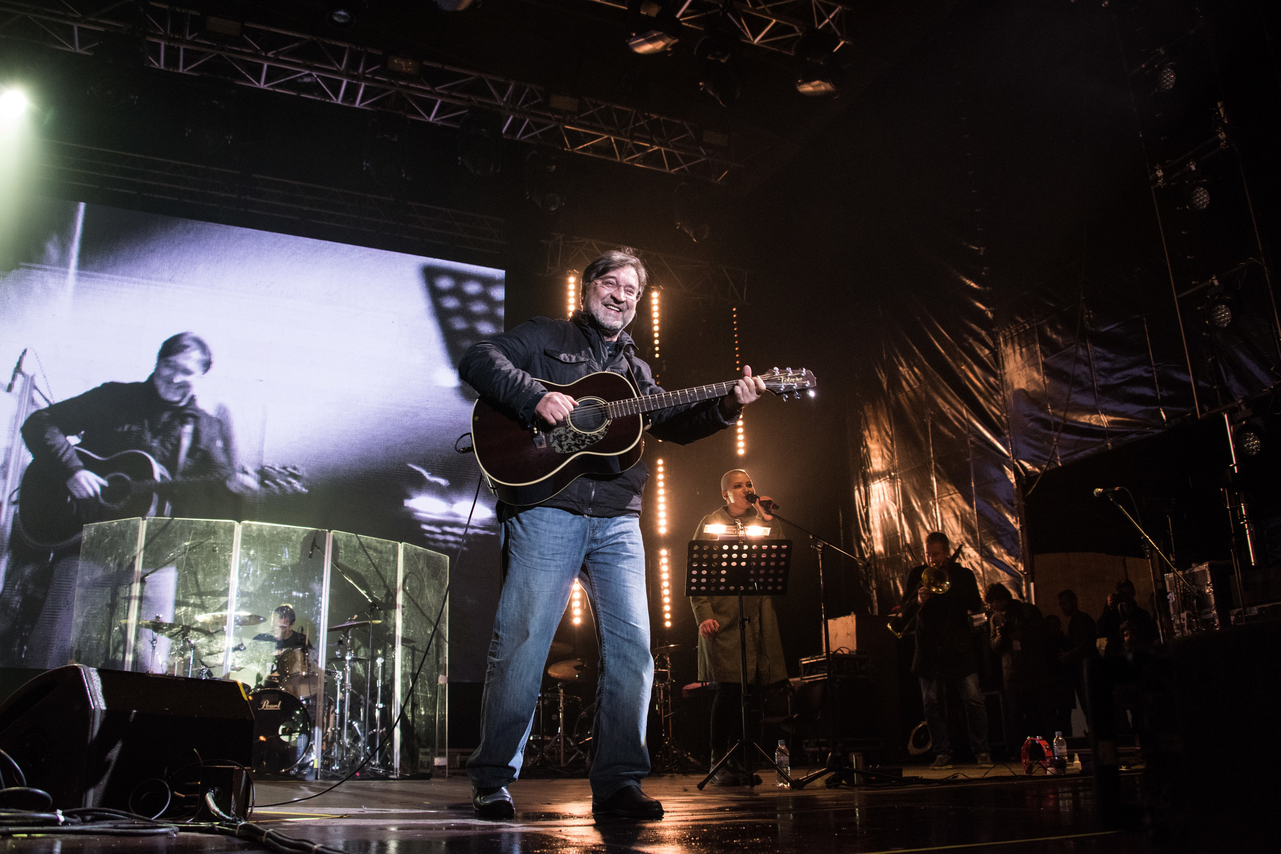 Международный кинофестиваль Алексея Учителя «Послание к человеку» и концерт ДДТ…. Репортажный фотограф в Москве и Санкт-Петербурге Артем Лунев