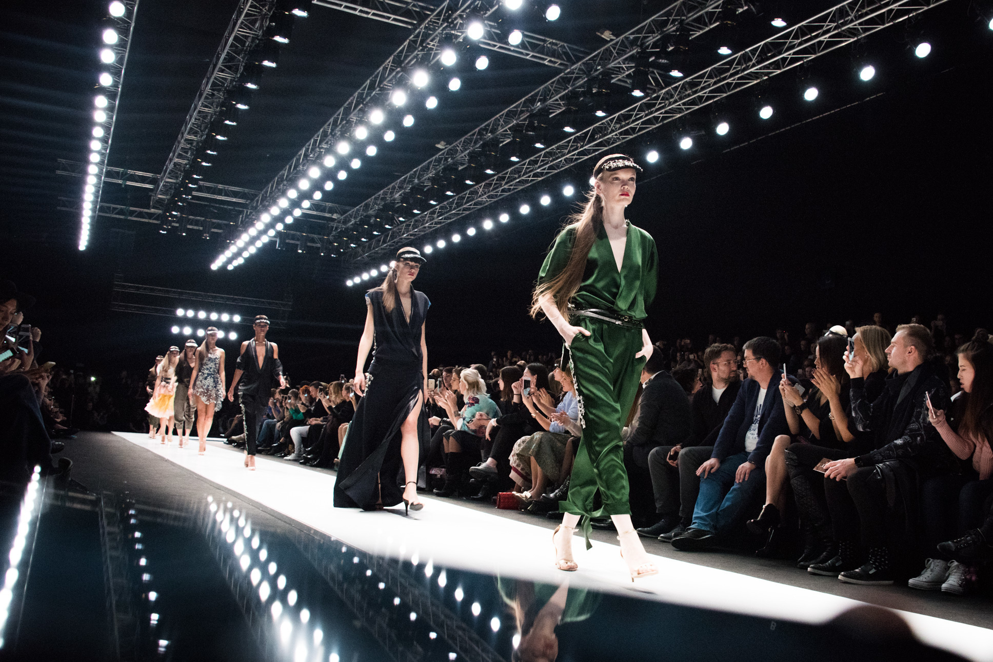 Mercedes-Benz Fashion Week Russia. Репортажный фотограф в Москве и Санкт-Петербурге Артем Лунев