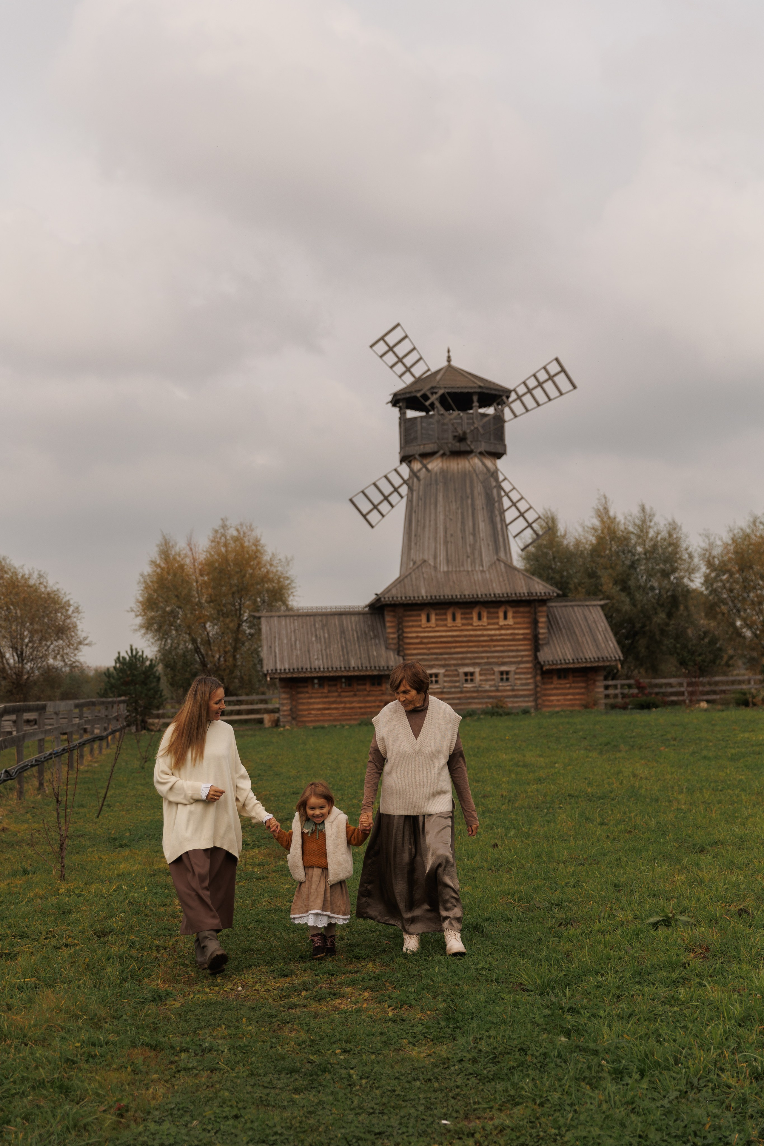 Осенняя прогулка (село Остров). Фотограф в Красногорске и Москве