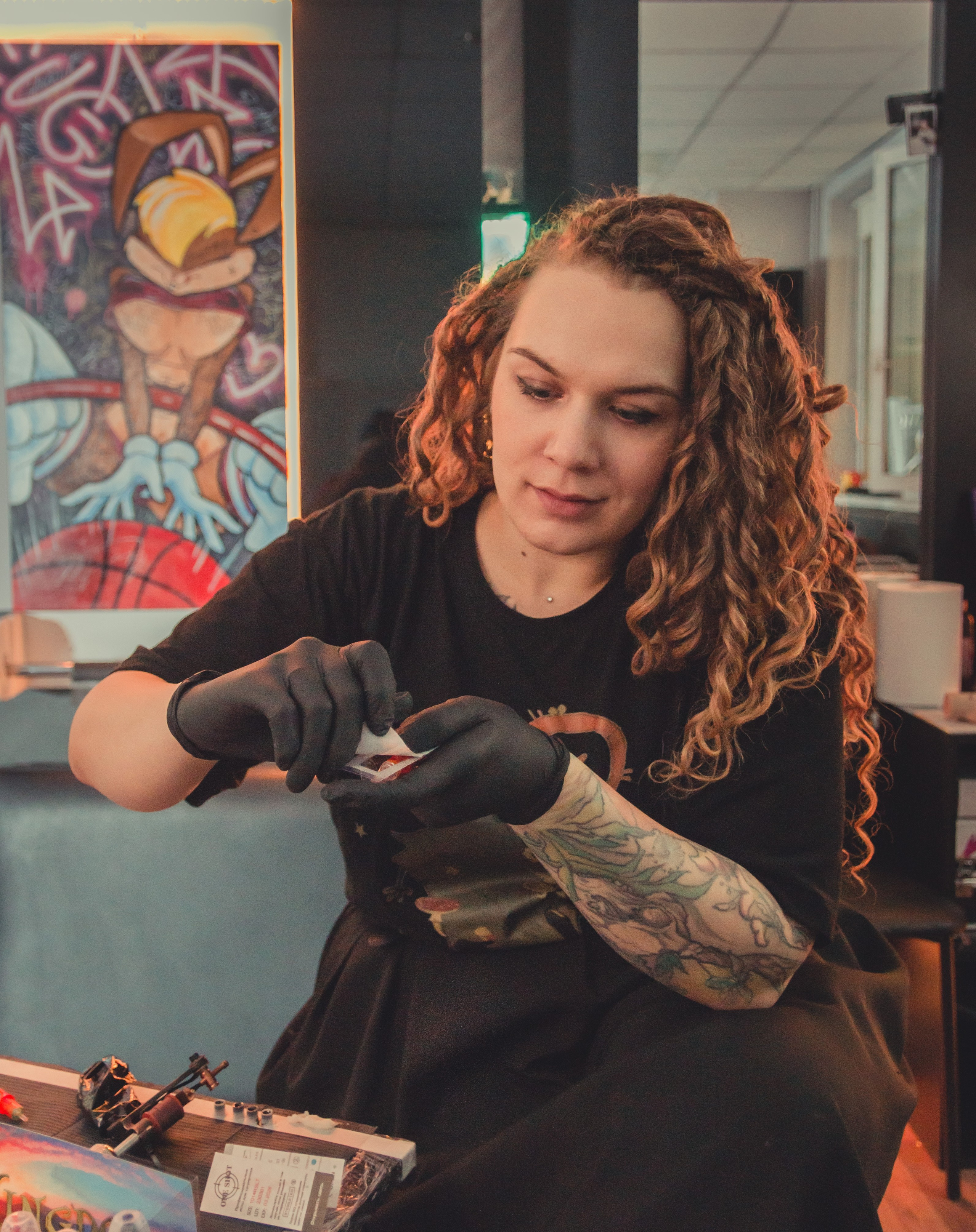 В тату студии. Фотограф в Москве Виталий Мишкин