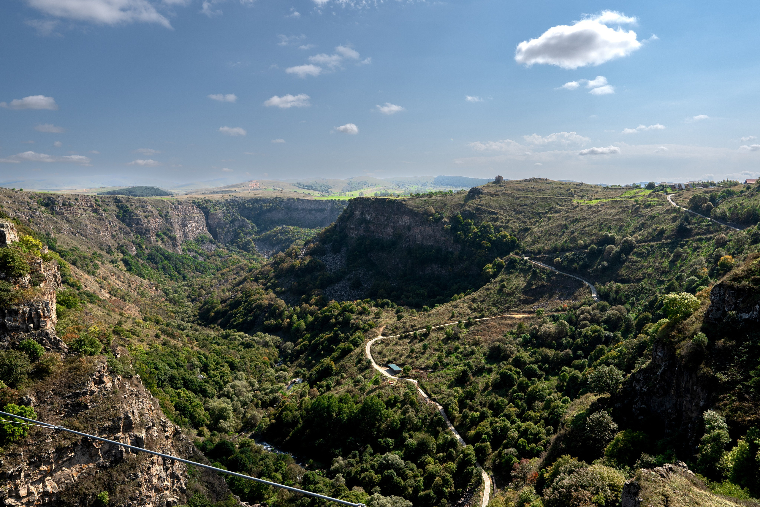 ГРУЗИЯ. ПОБУДЬ ЗДЕСЬ И ЦЕЛЕЕ БУДЕТ ЭТОТ МИР
