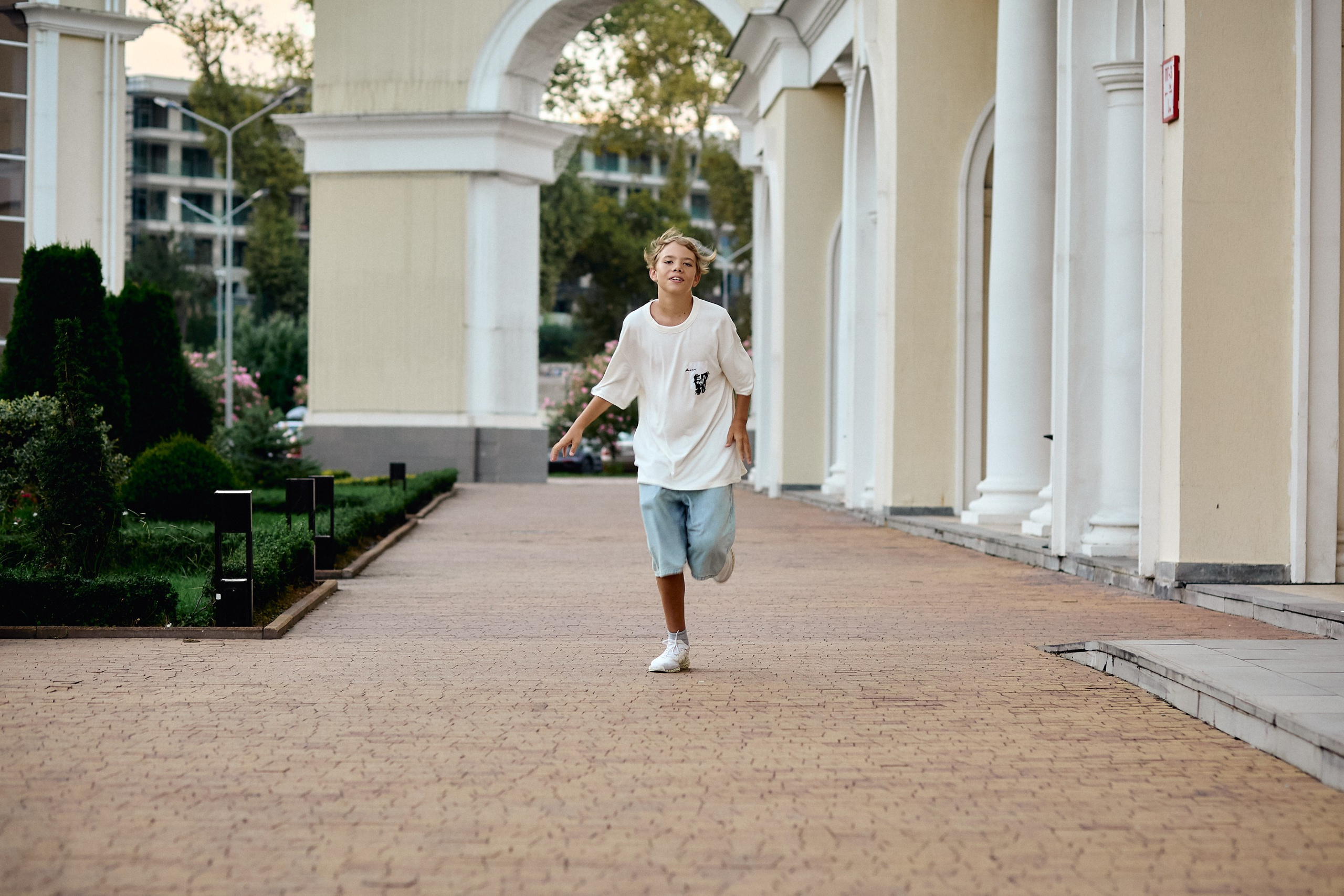 Индивидуальная прогулочная фотосессия в Сочи с профессионалом. Фотограф Юрий Никитюк — Сочи |Адлер|Красная Поляна