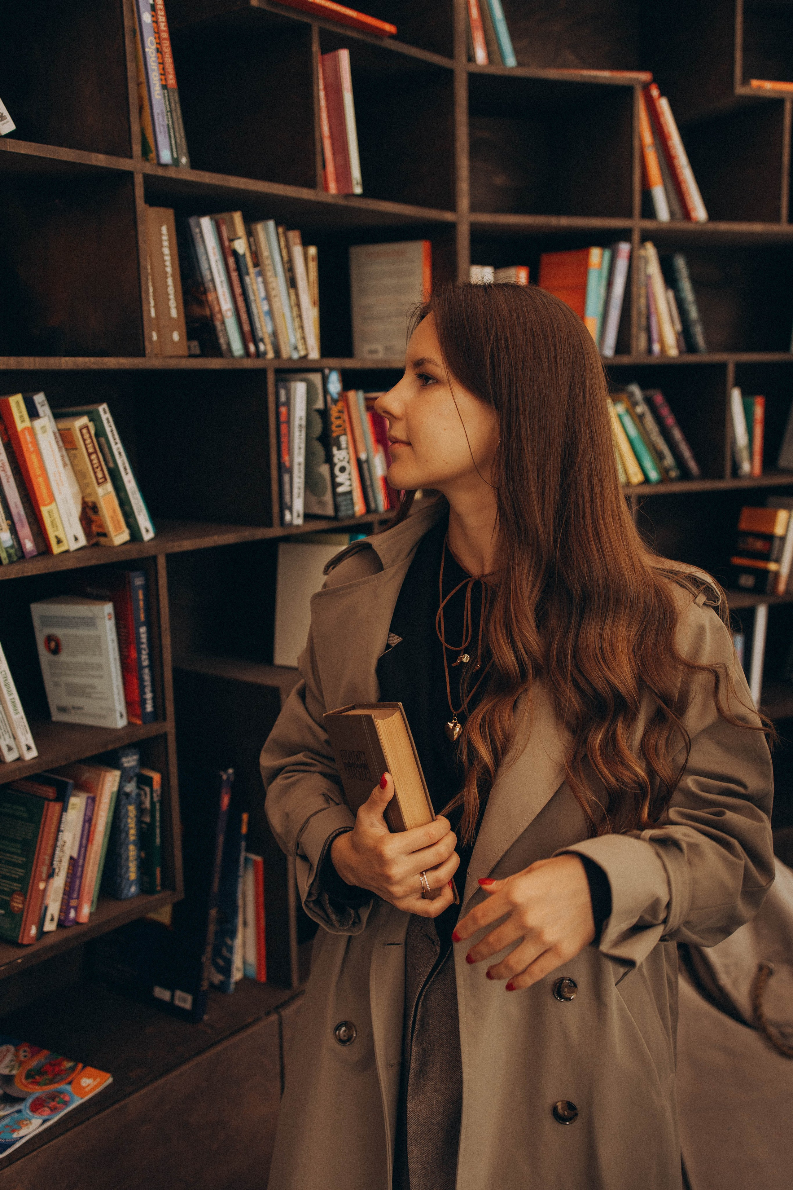 Ирина лесная библиотека. Фотограф lifestylе в Москве Пшеничная Анастасия