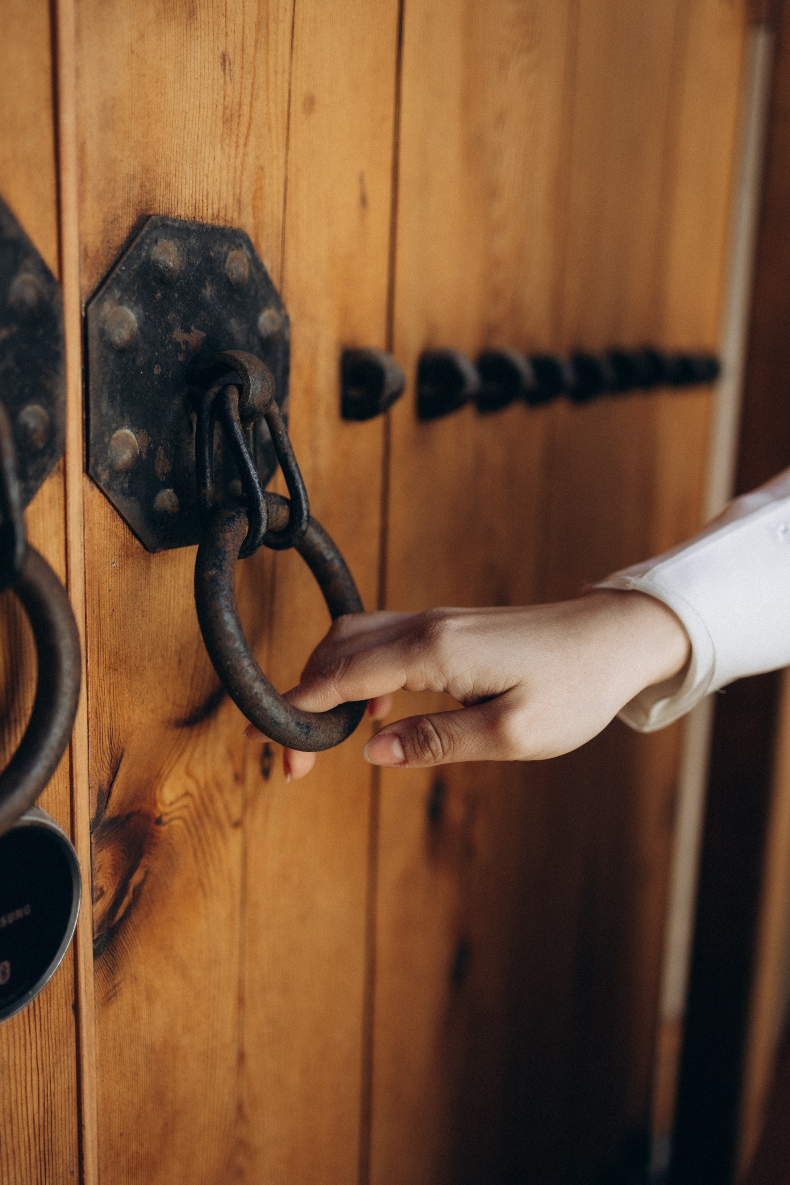 Фотосессия Маши и Саши в ханбоках. Фотограф Артем Бросов в Санкт-Петербурге и Дубае