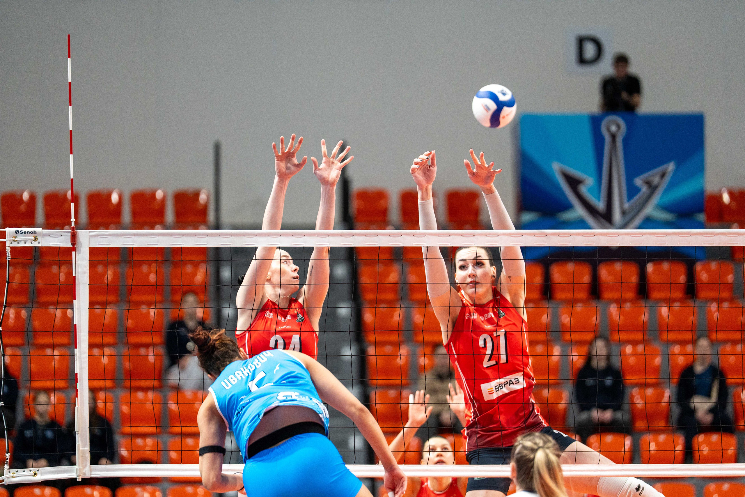 Корабелка — Уралочка-НТМК: фотогалерея 17-го тура Суперлиги 2025/26 | Антон Гауф. Спортивный фотограф в Санкт-Петербурге | Антон Гауф