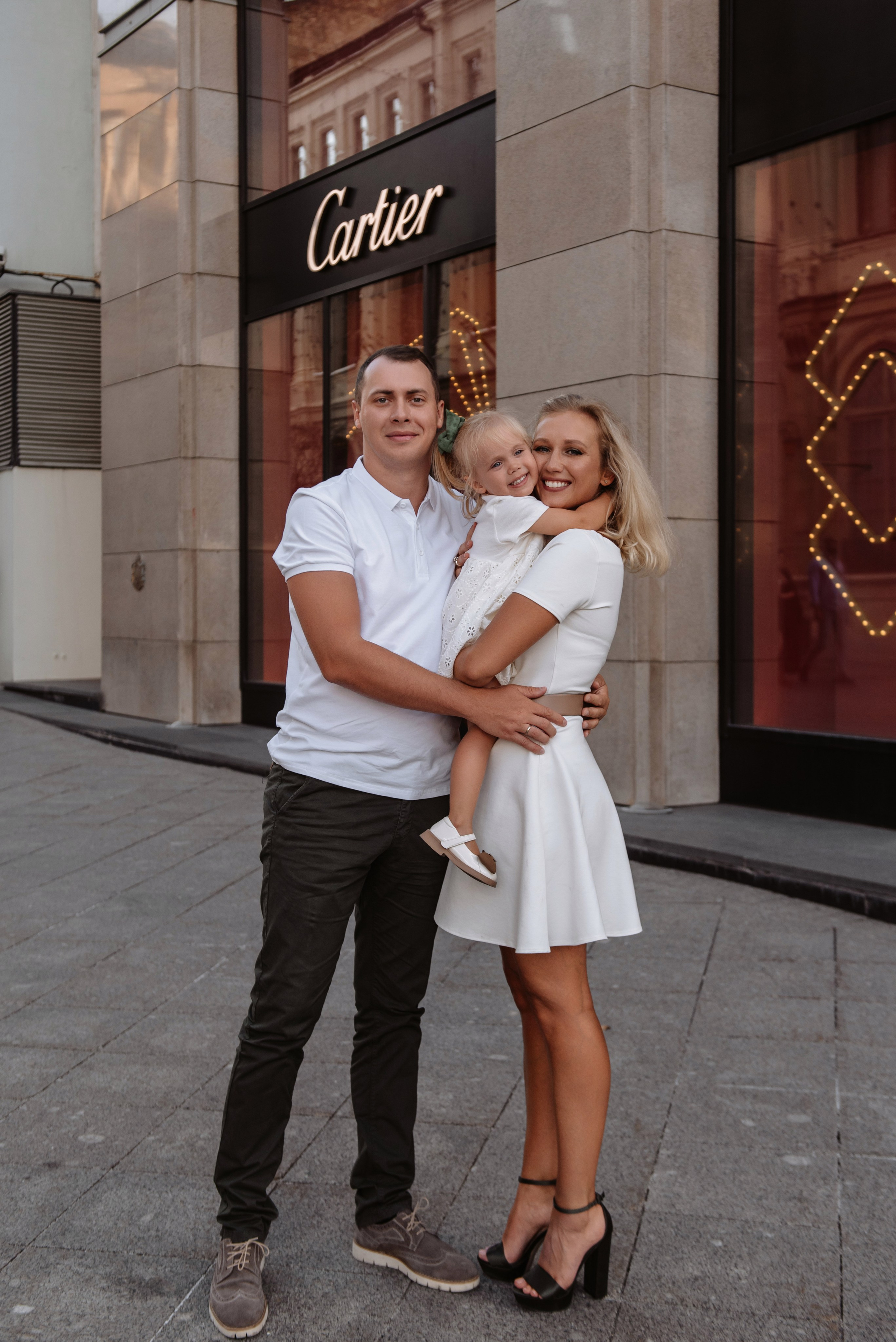 Миллионы глаз смотрят на нас.спустя 5 лет). Свадебный фотограф и визажист в Москве Кристина Палько