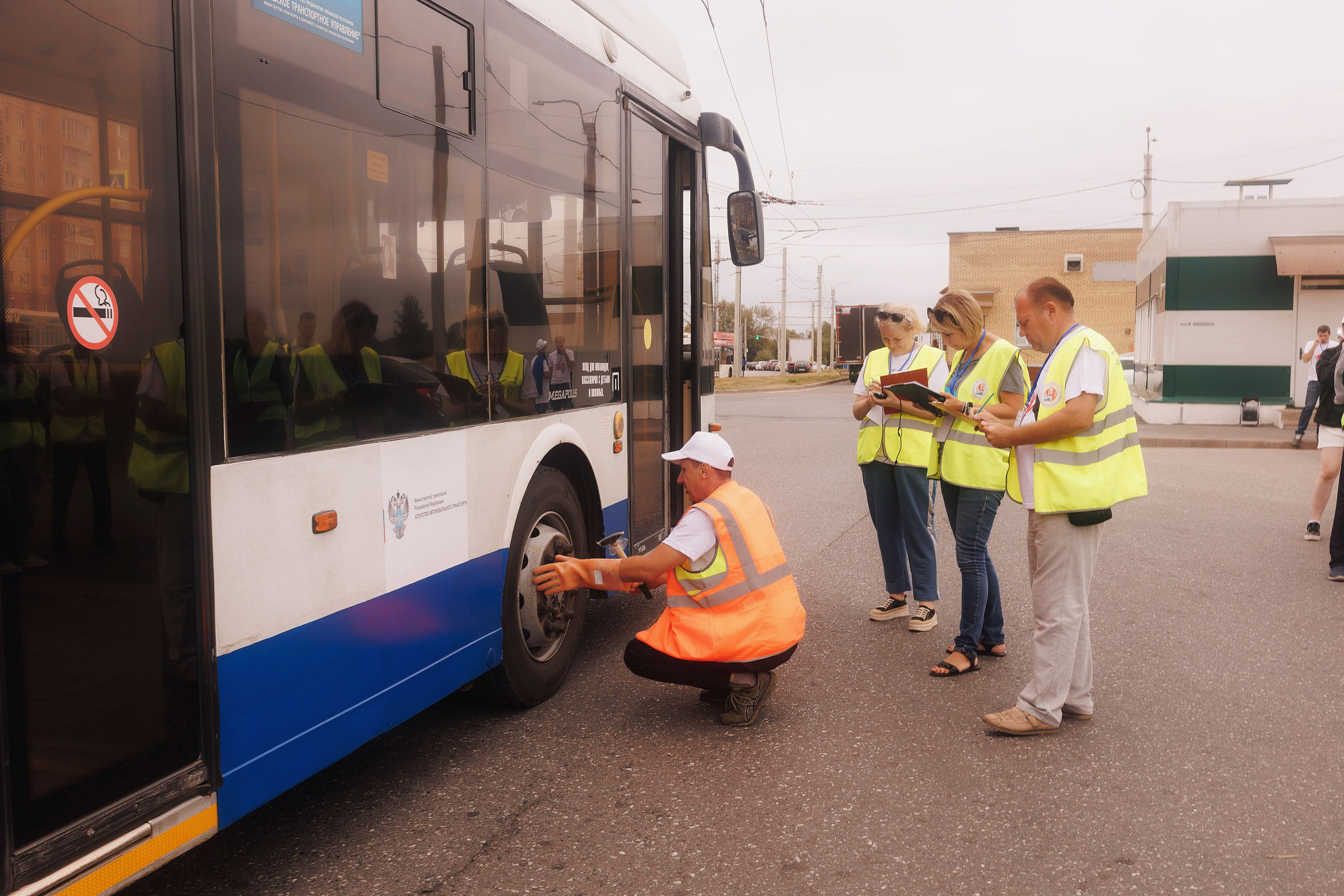 Лучший водитель троллейбуса России — 2024. Портретный и репортажный фотограф в Чебоксарах Андриян Чаркин