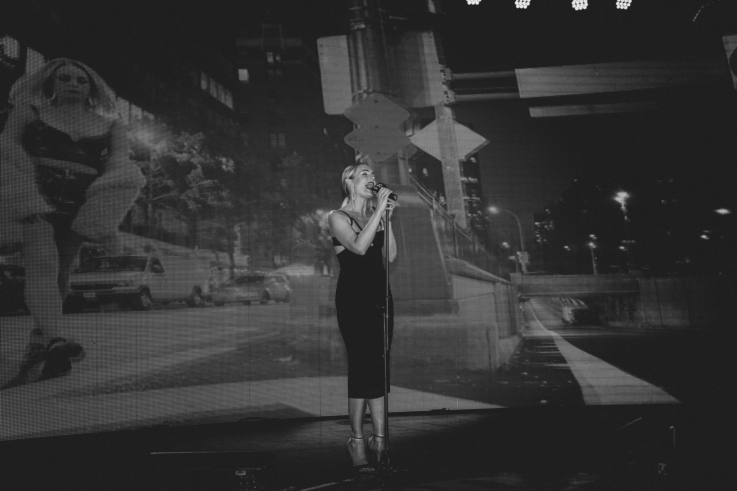 By Fashion Beaty: Женщина года 2022 — ресторан Backstage. Фотограф и Видеограф в Москве Дарья Арсентьева