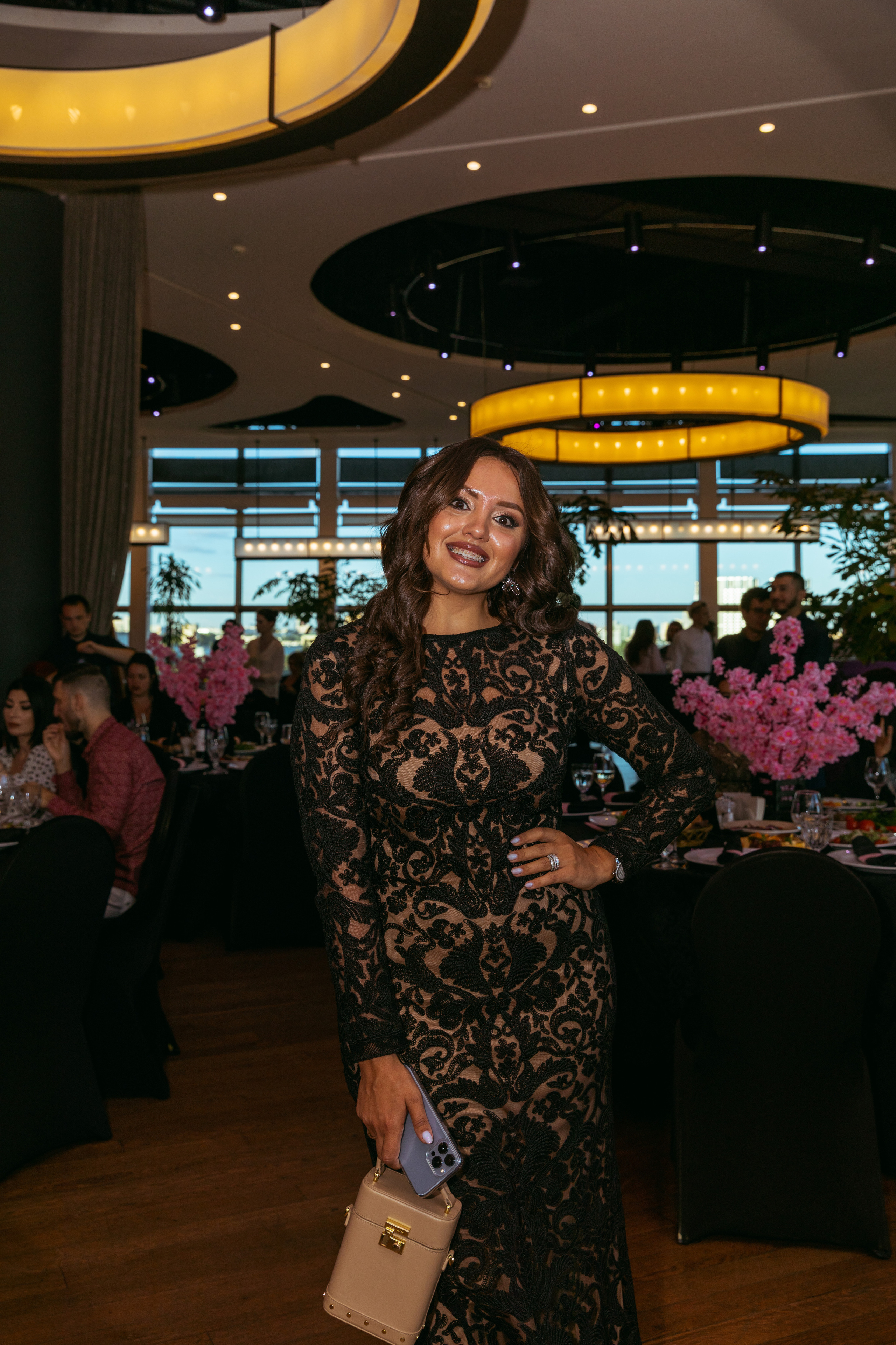 By Fashion Beaty: Женщина года 2022 — ресторан Backstage. Фотограф и Видеограф в Москве Дарья Арсентьева