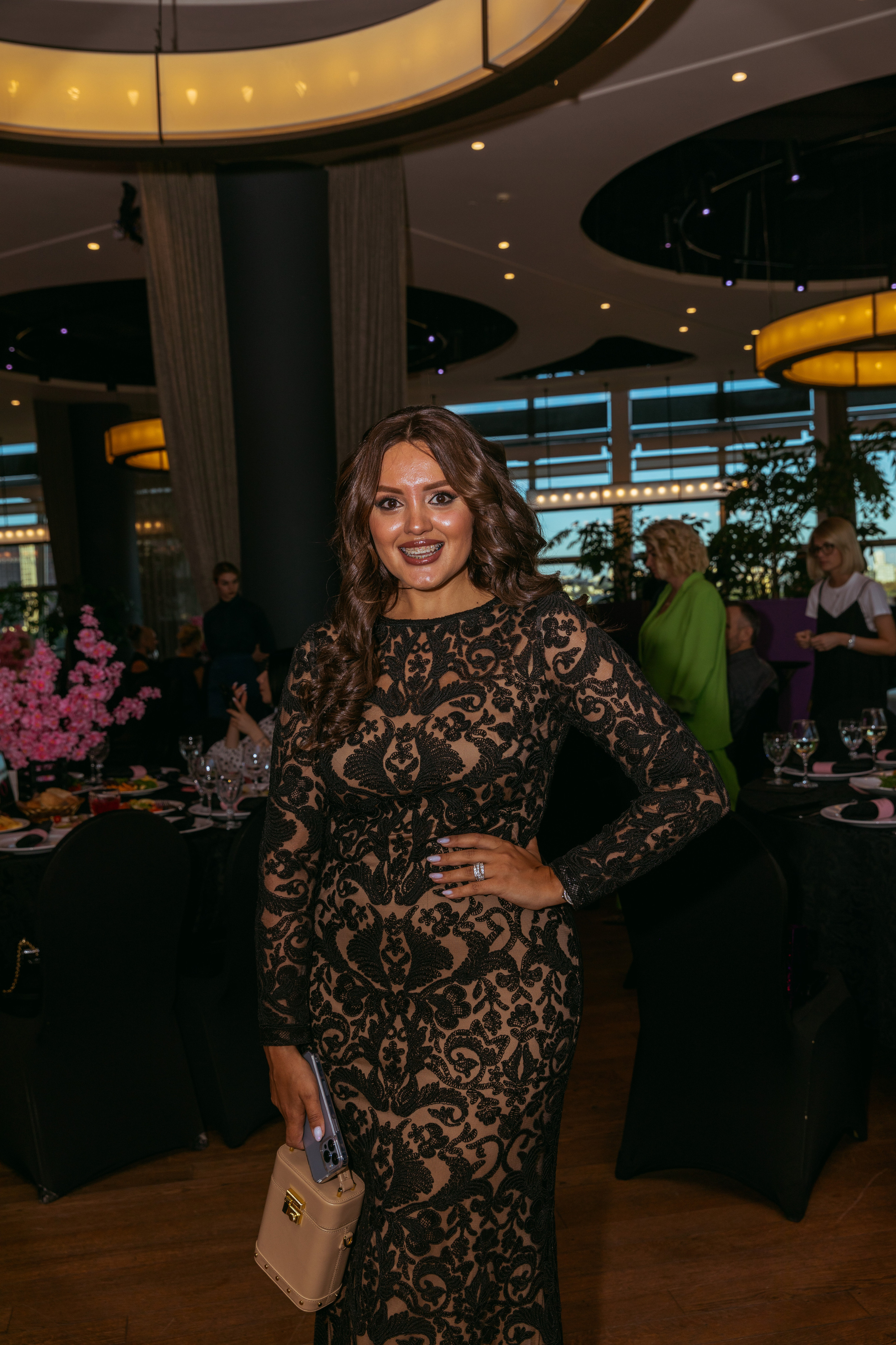 By Fashion Beaty: Женщина года 2022 — ресторан Backstage. Фотограф и Видеограф в Москве Дарья Арсентьева