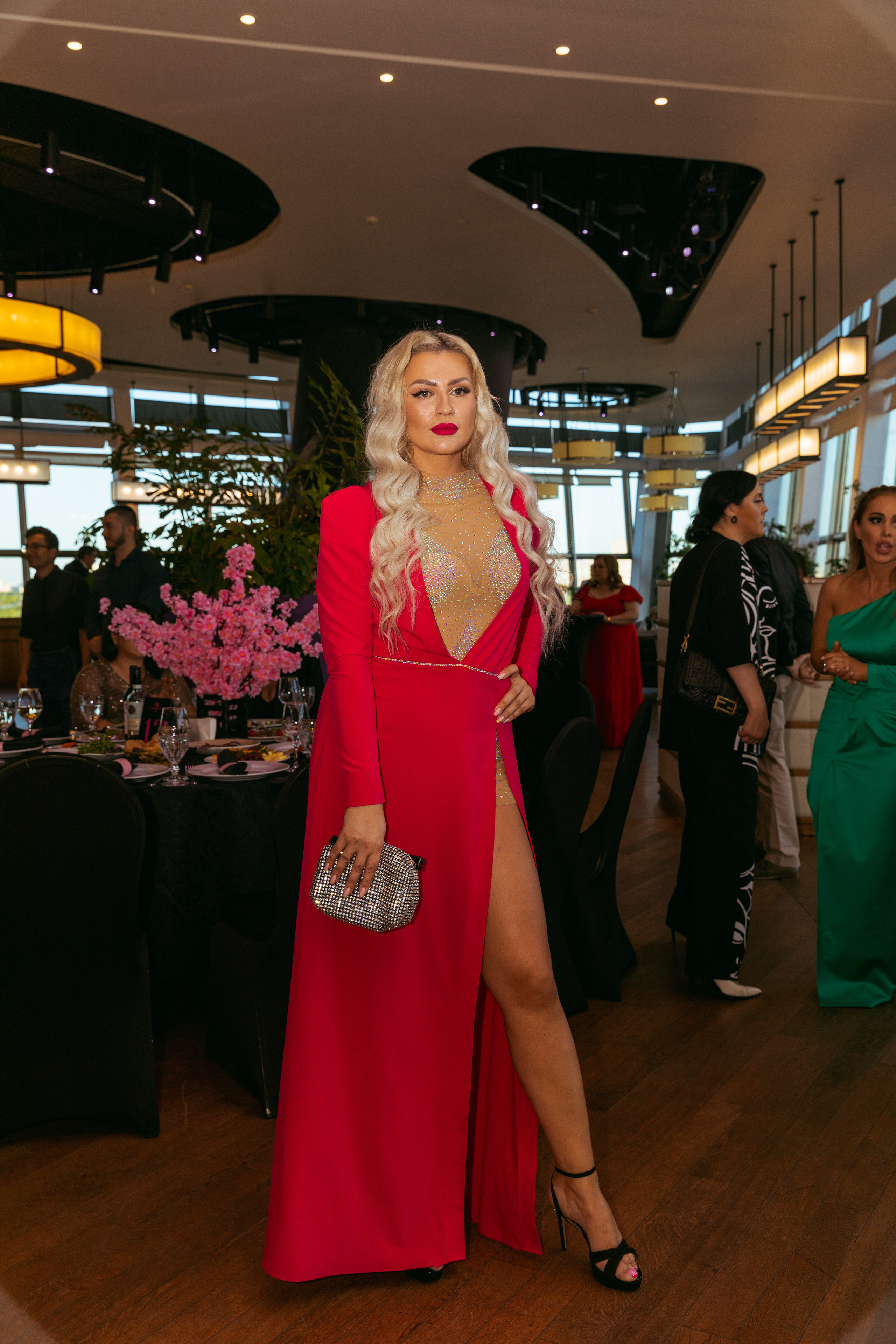 By Fashion Beaty: Женщина года 2022 — ресторан Backstage. Фотограф и Видеограф в Москве Дарья Арсентьева