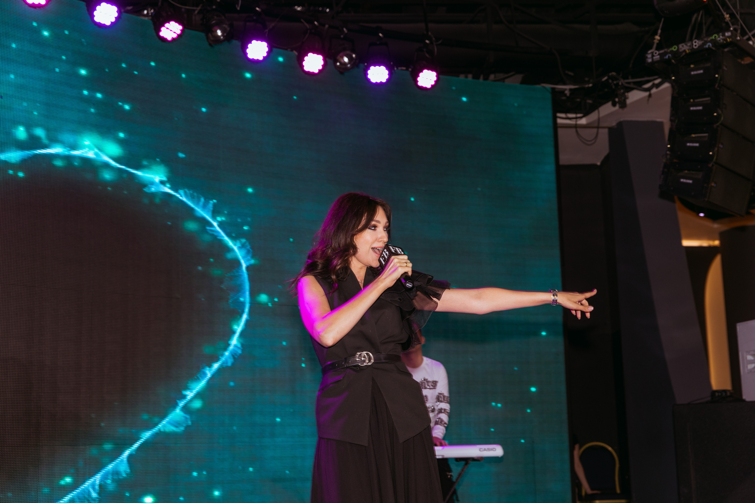 By Fashion Beaty: Женщина года 2022 — ресторан Backstage. Фотограф и Видеограф в Москве Дарья Арсентьева