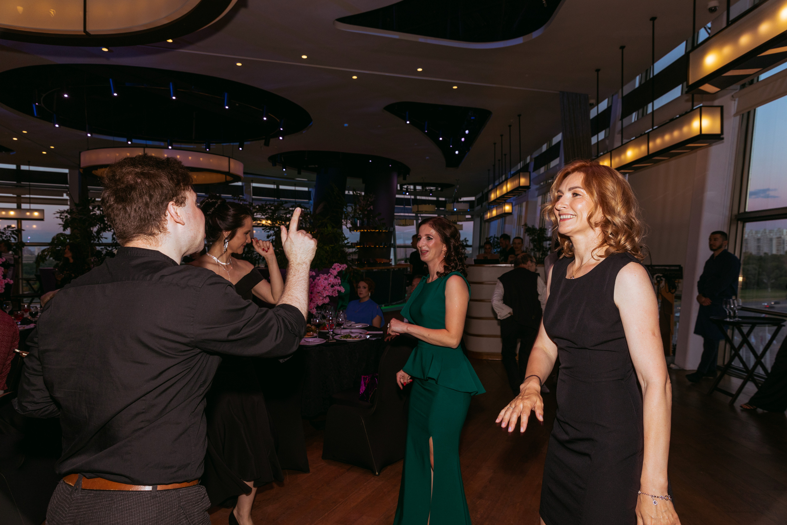 By Fashion Beaty: Женщина года 2022 — ресторан Backstage. Фотограф и Видеограф в Москве Дарья Арсентьева