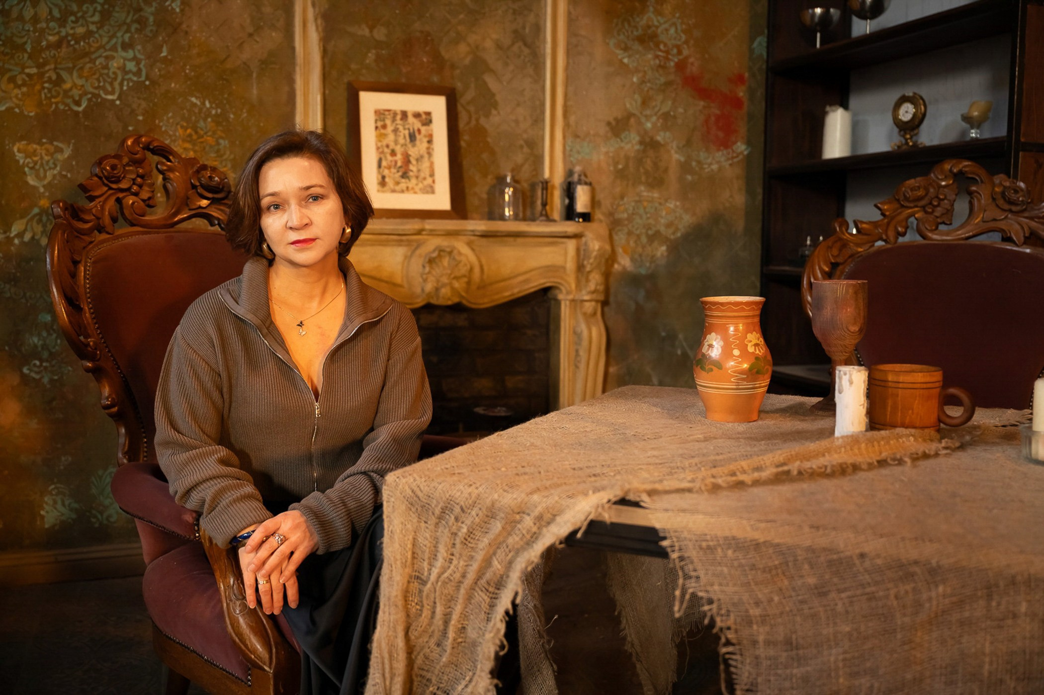 Портретная фотосессия в интерьерной студии