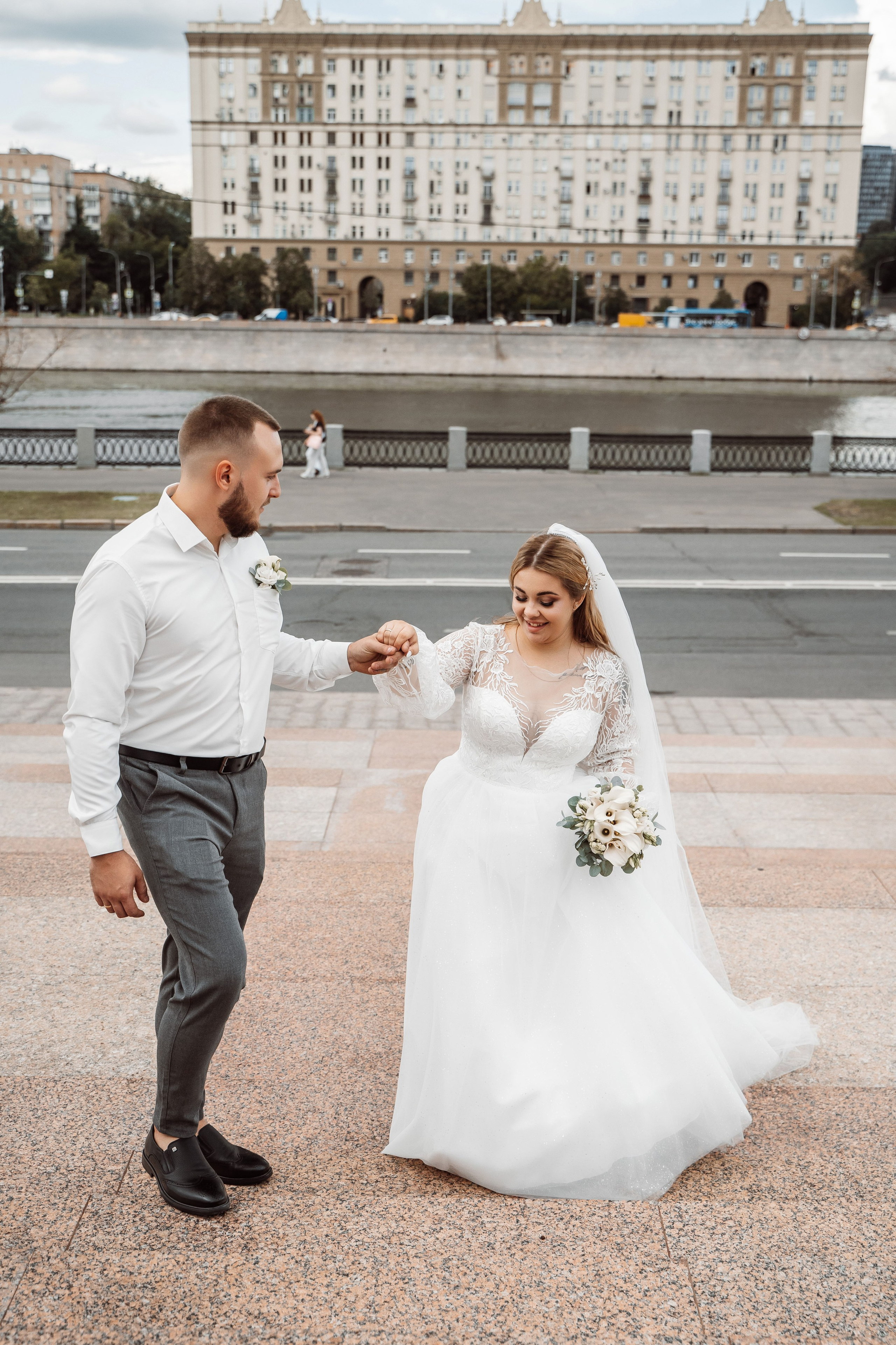 Елена и Александр. Регистрация и прогулка. Фотограф и видеограф в Москве и Московской области Мария Вишня