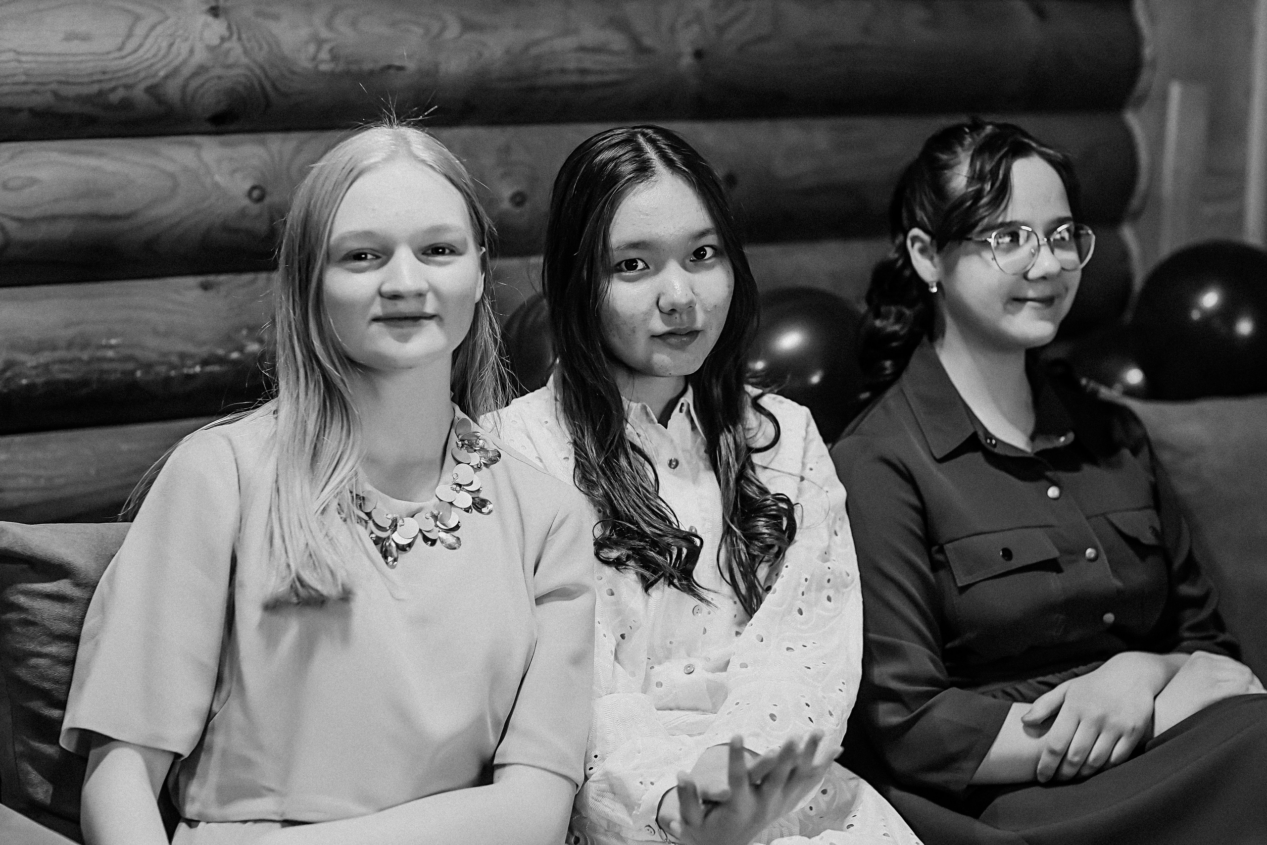 Последний звонок. Семейный фотограф Тюмень, фотограф на роды Салмина Мария