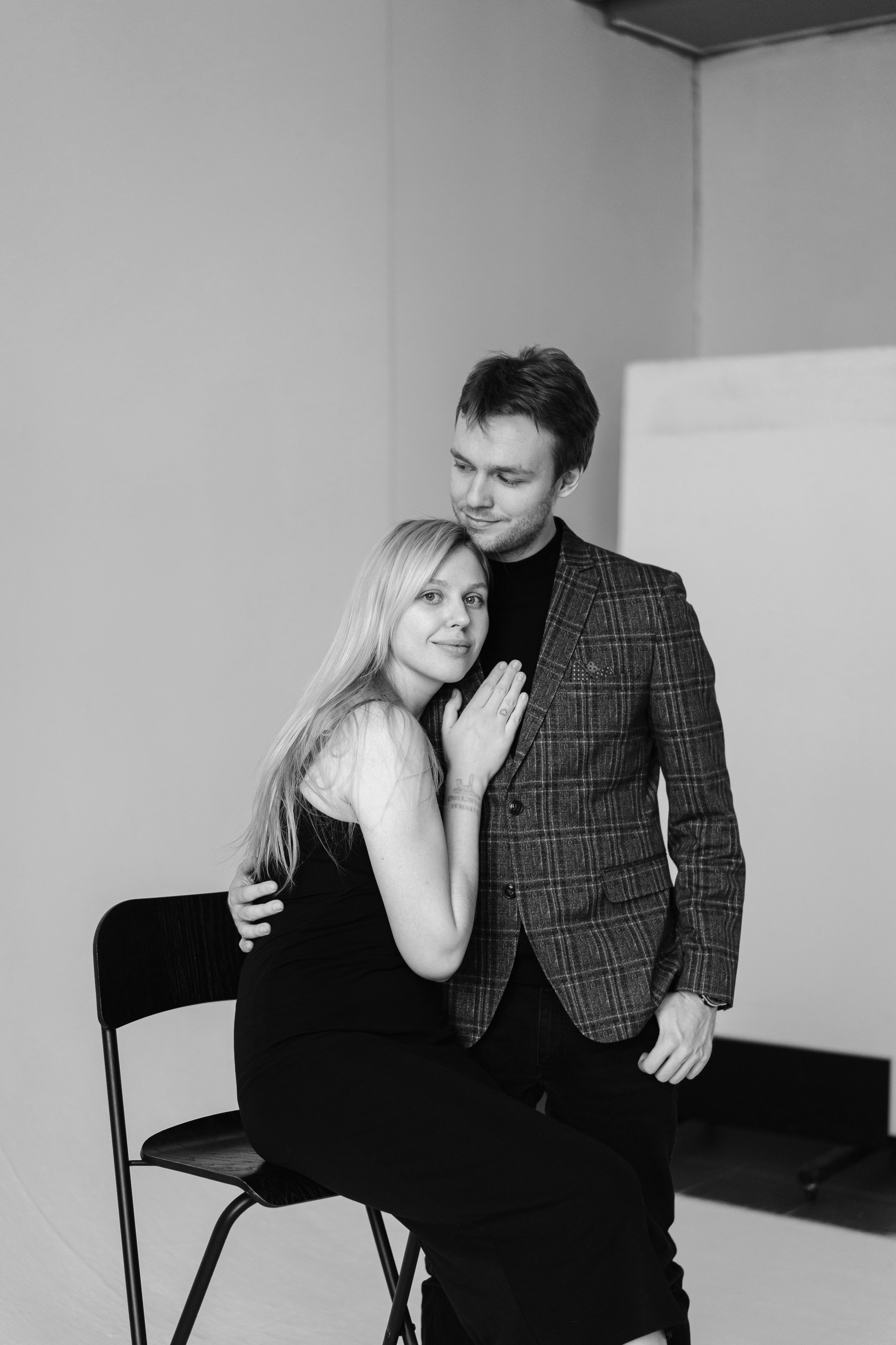 Фотосессия для двоих в студии, лавстори в Москве. Портреты студия Москва. Модельные тесты. Lovestory студия в Москве. Женсий фотограф