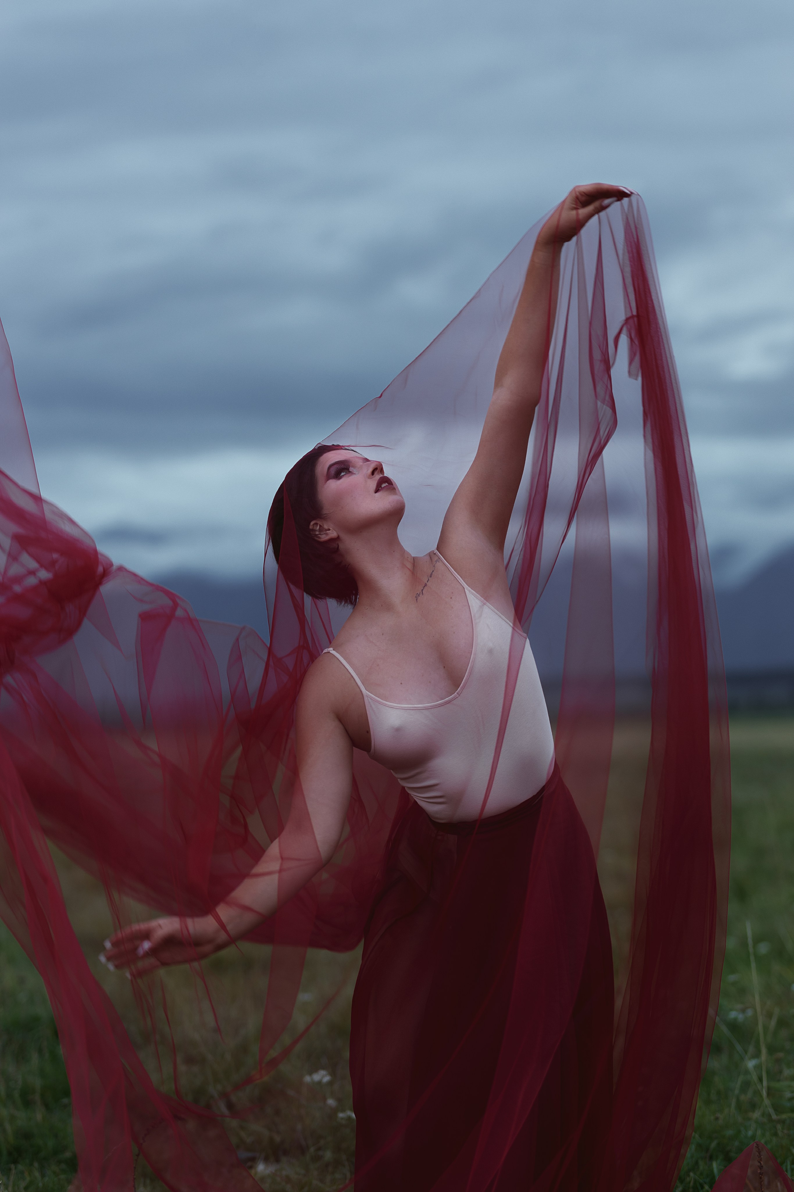 Dance with wind. Портретный фотограф Кристина Лукьянова