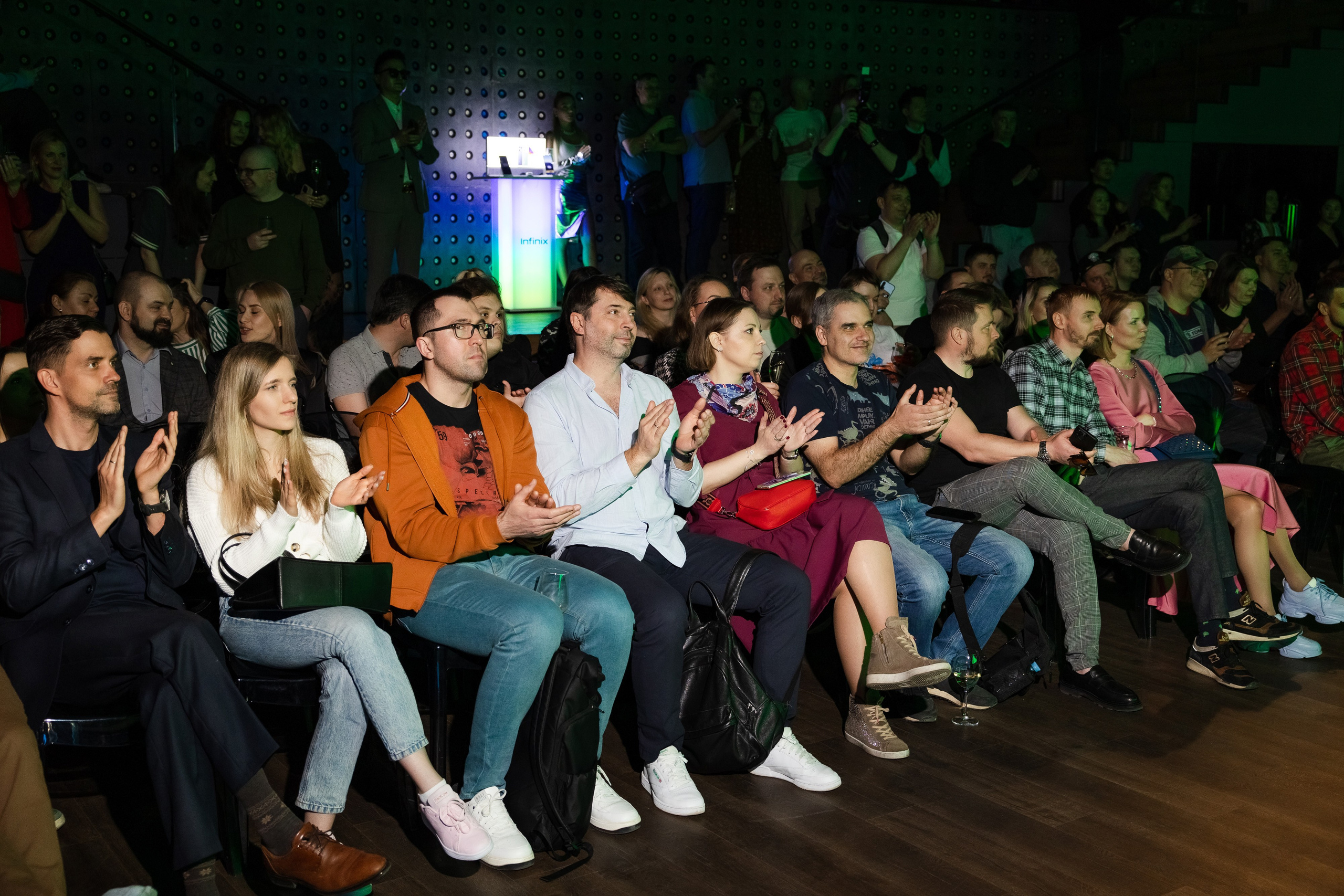 Презентация Infinix. Свадебный репортажный фотограф в Москве