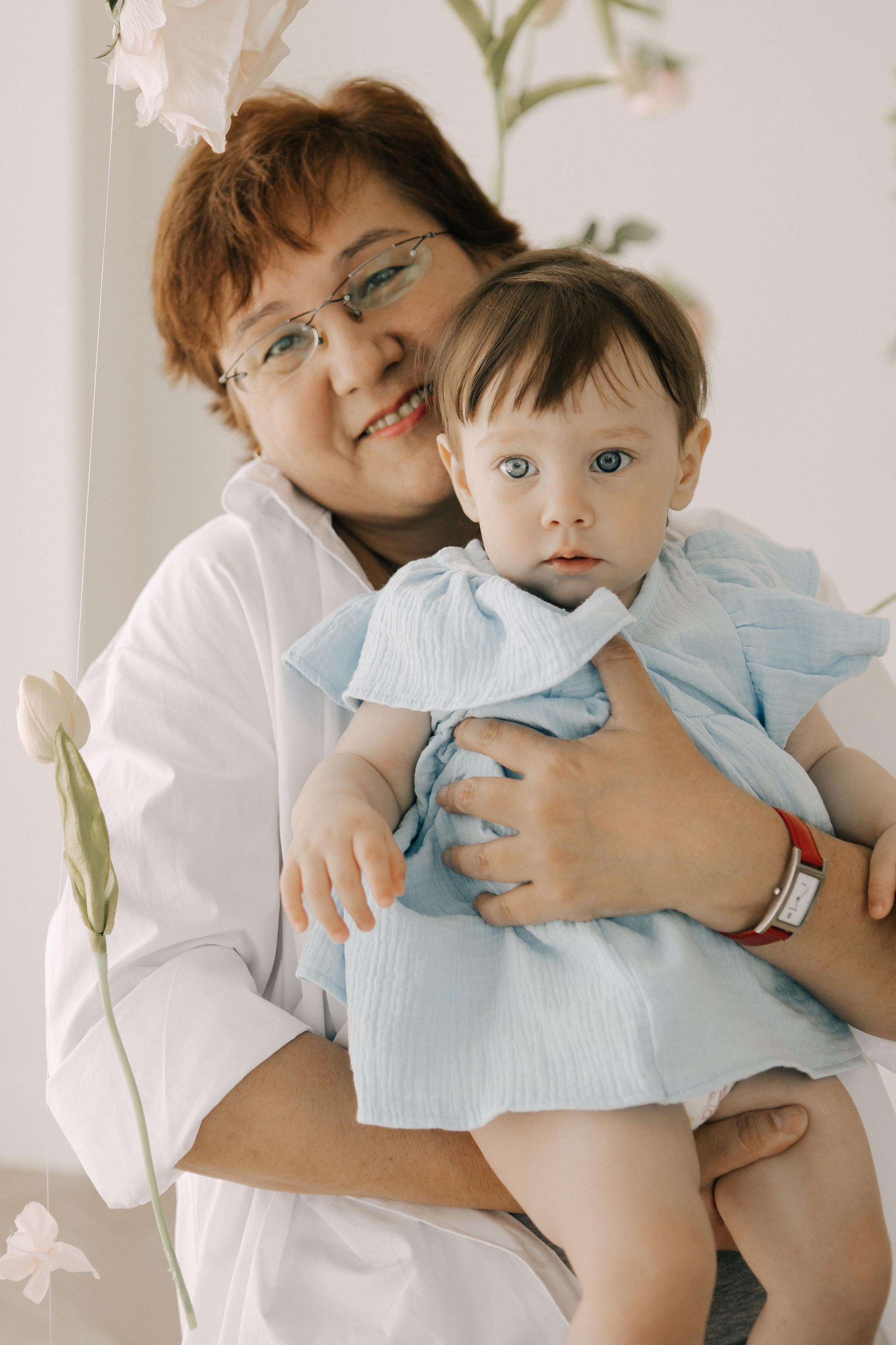 Большая семья на фотосесии. СВАДЕБНЫЙ ФОТОГРАФ ЧЕЛЯБИНСК